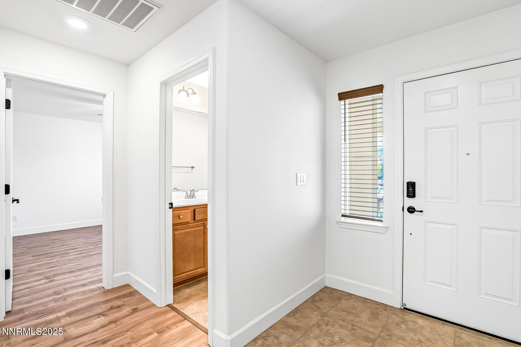 1390 Tule Peak Circle Property Photo 4