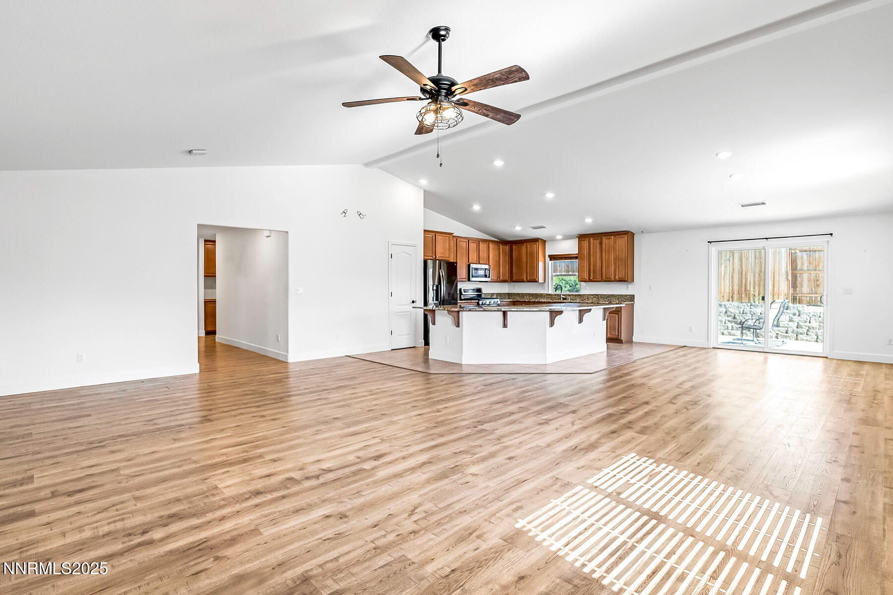 1390 Tule Peak Circle Property Photo 8