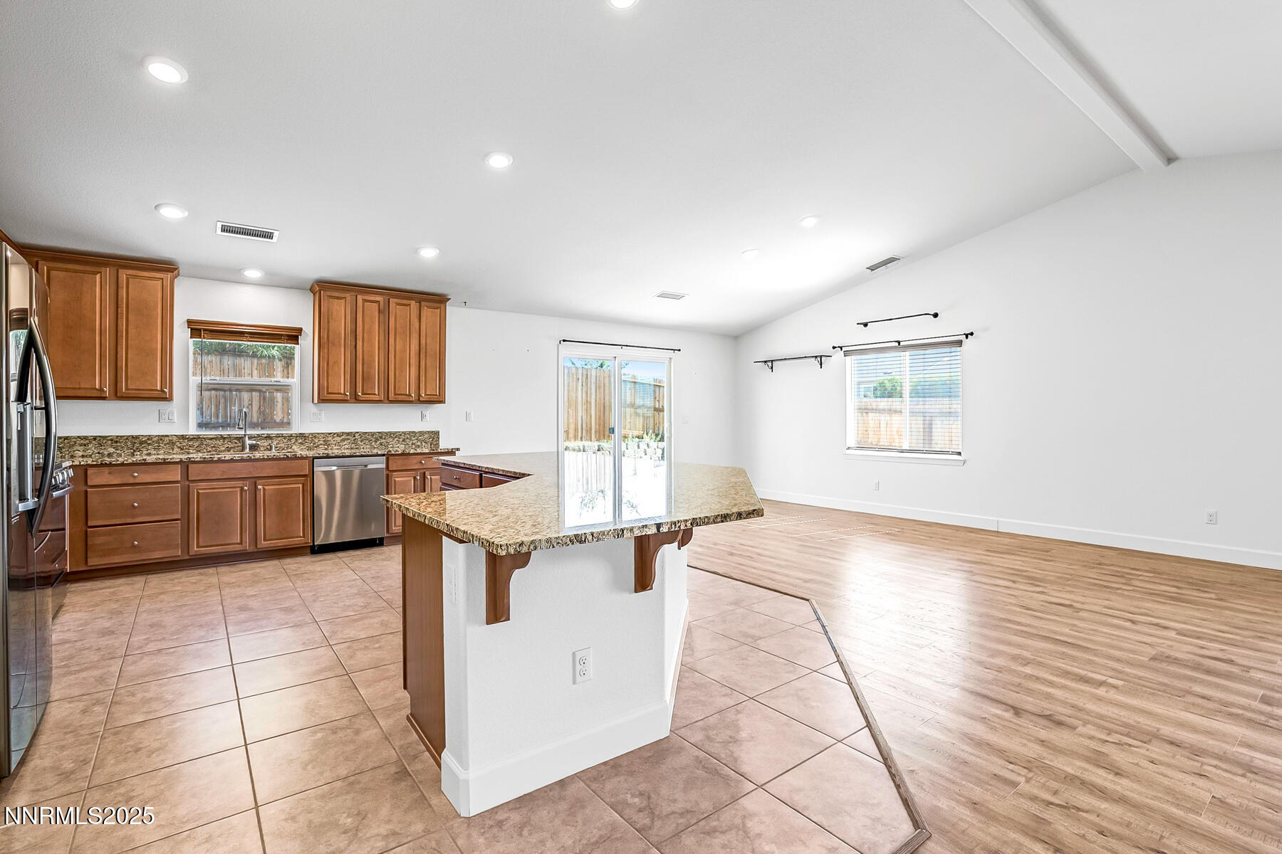 1390 Tule Peak Circle Property Photo 11
