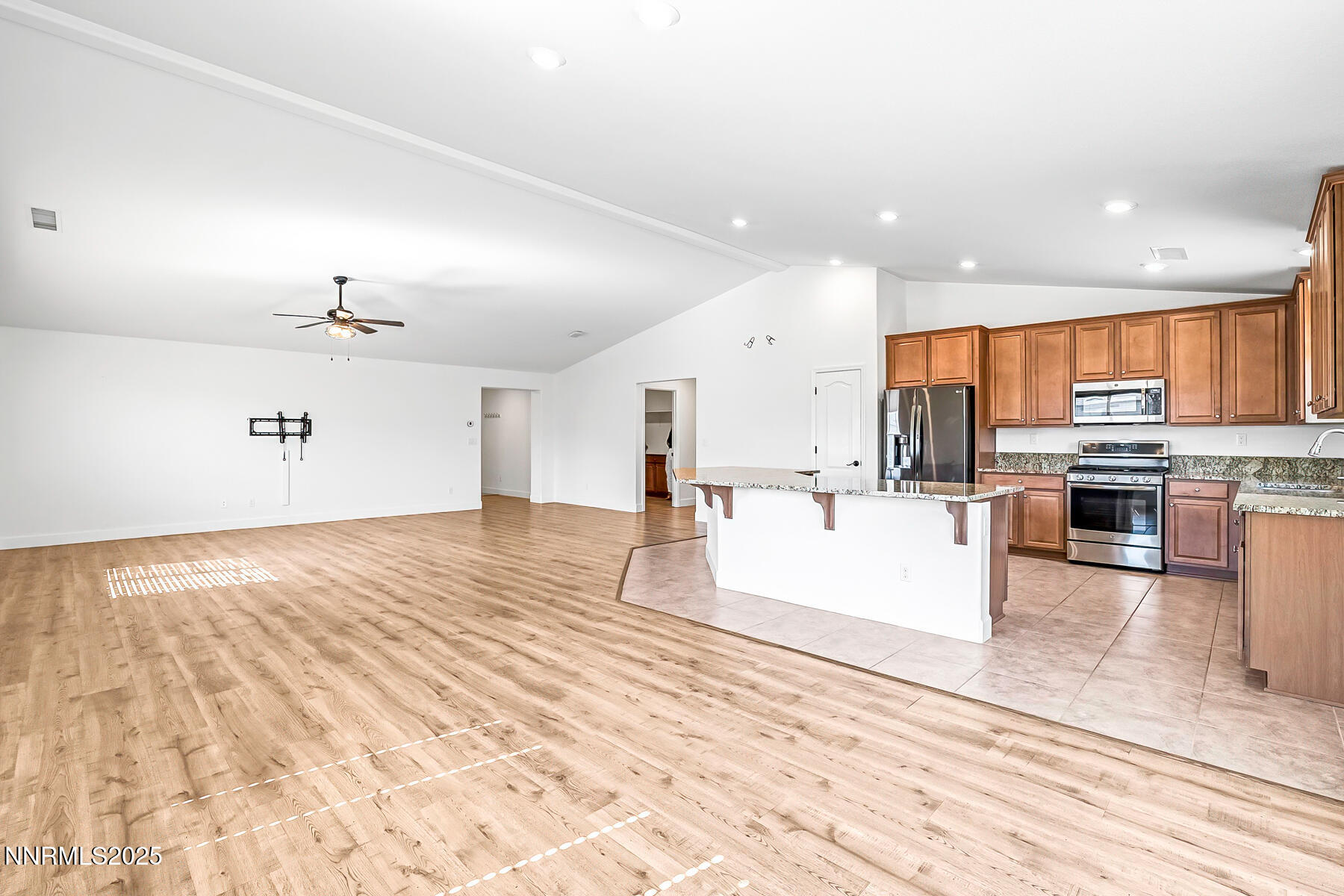 1390 Tule Peak Circle Property Photo 12