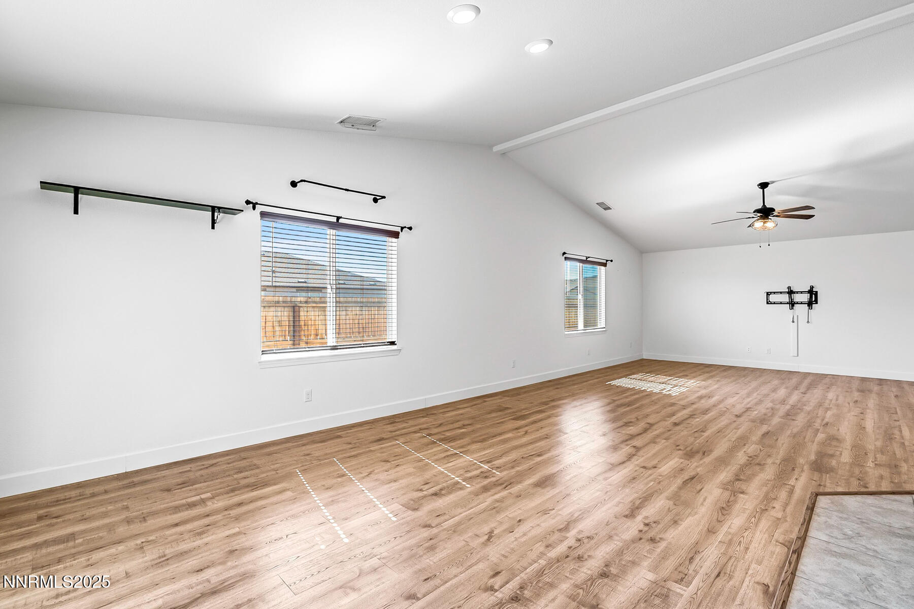 1390 Tule Peak Circle Property Photo 13