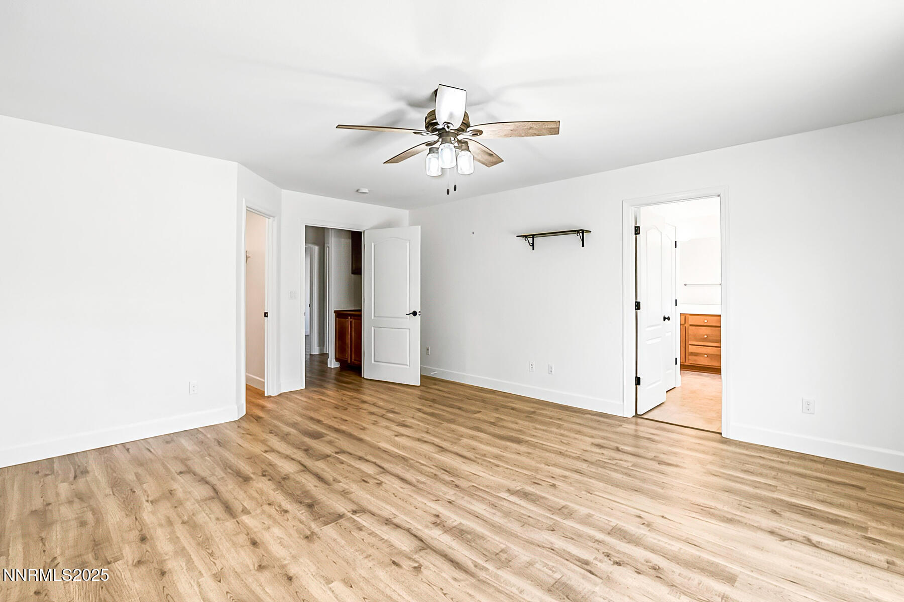 1390 Tule Peak Circle Property Photo 20
