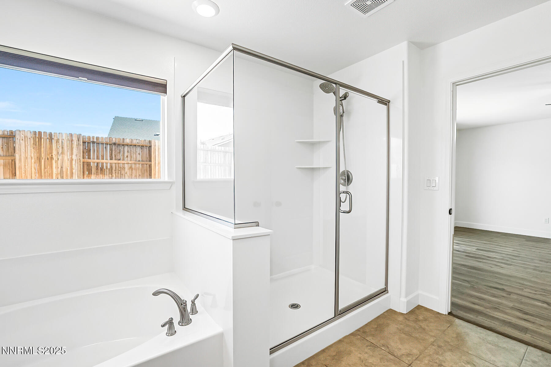 1390 Tule Peak Circle Property Photo 23