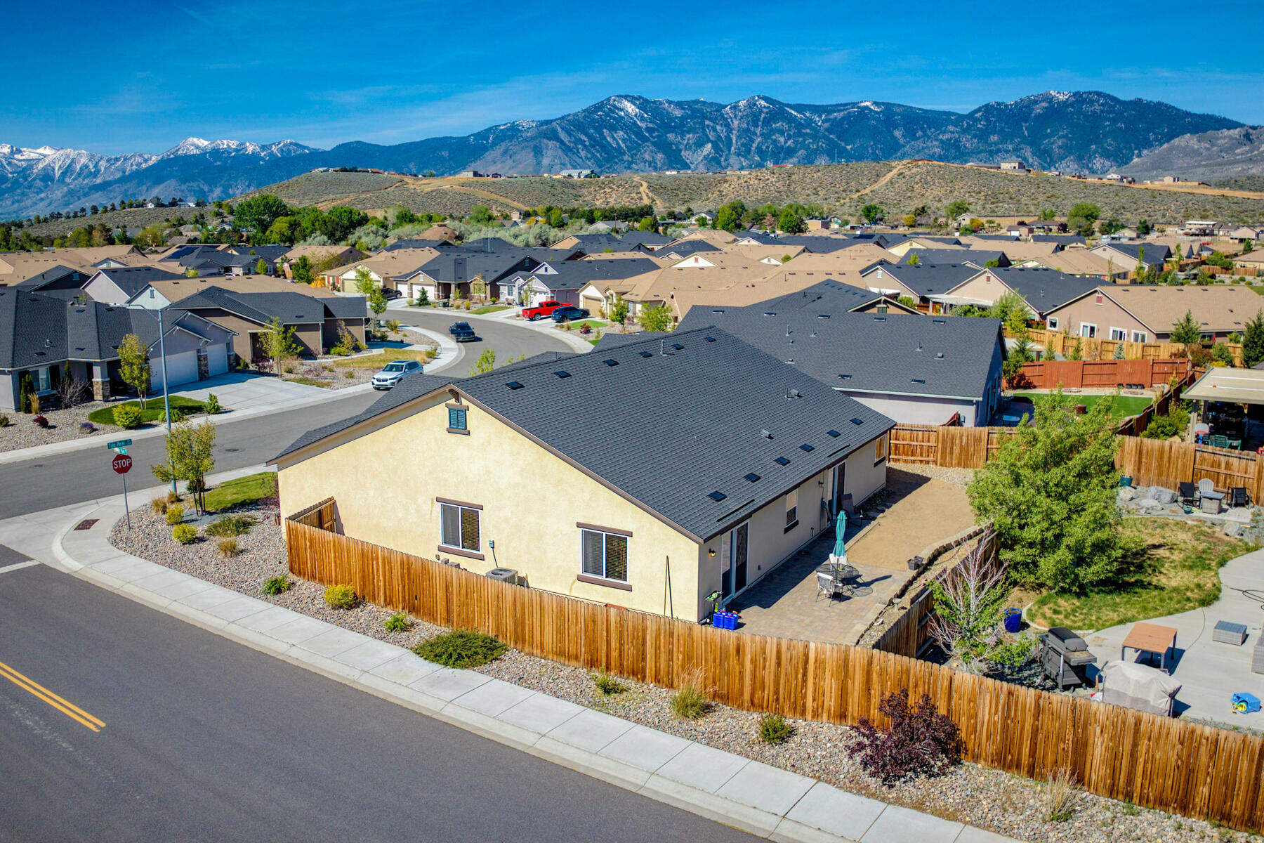 1390 Tule Peak Circle Property Photo 36