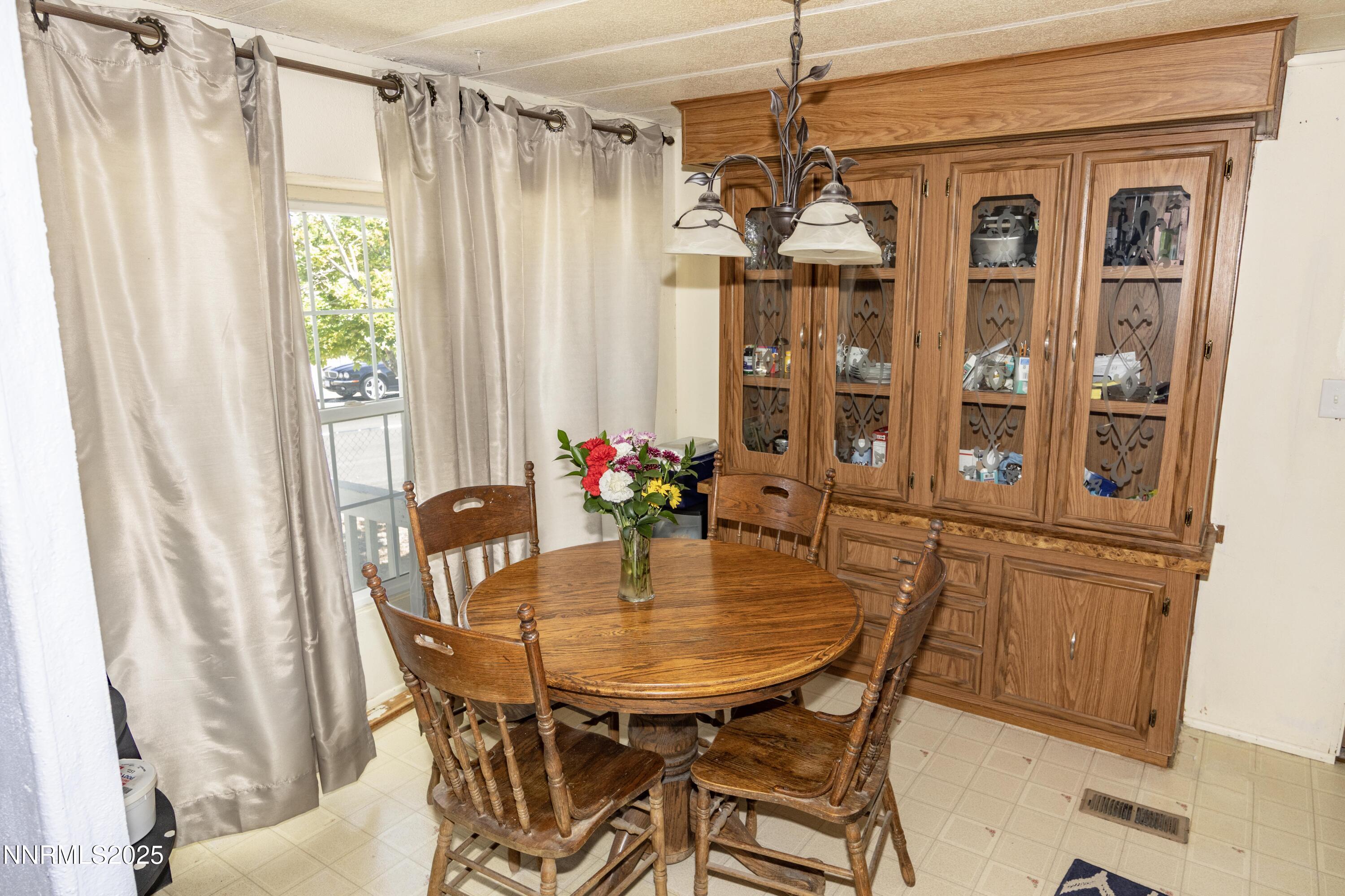 779 Silver Way Property Photo 32