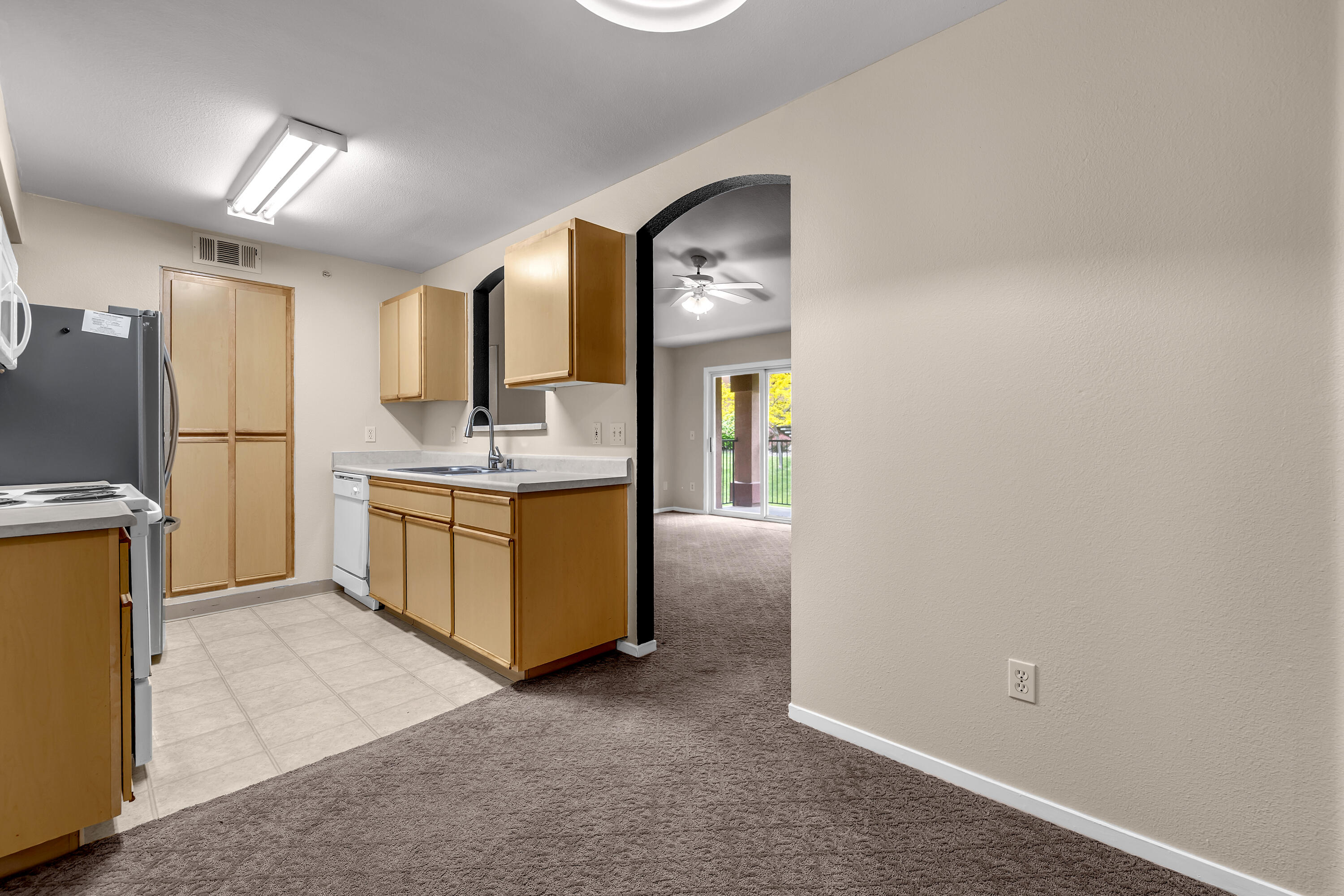 6850 Sharlands Avenue Property Photo 11