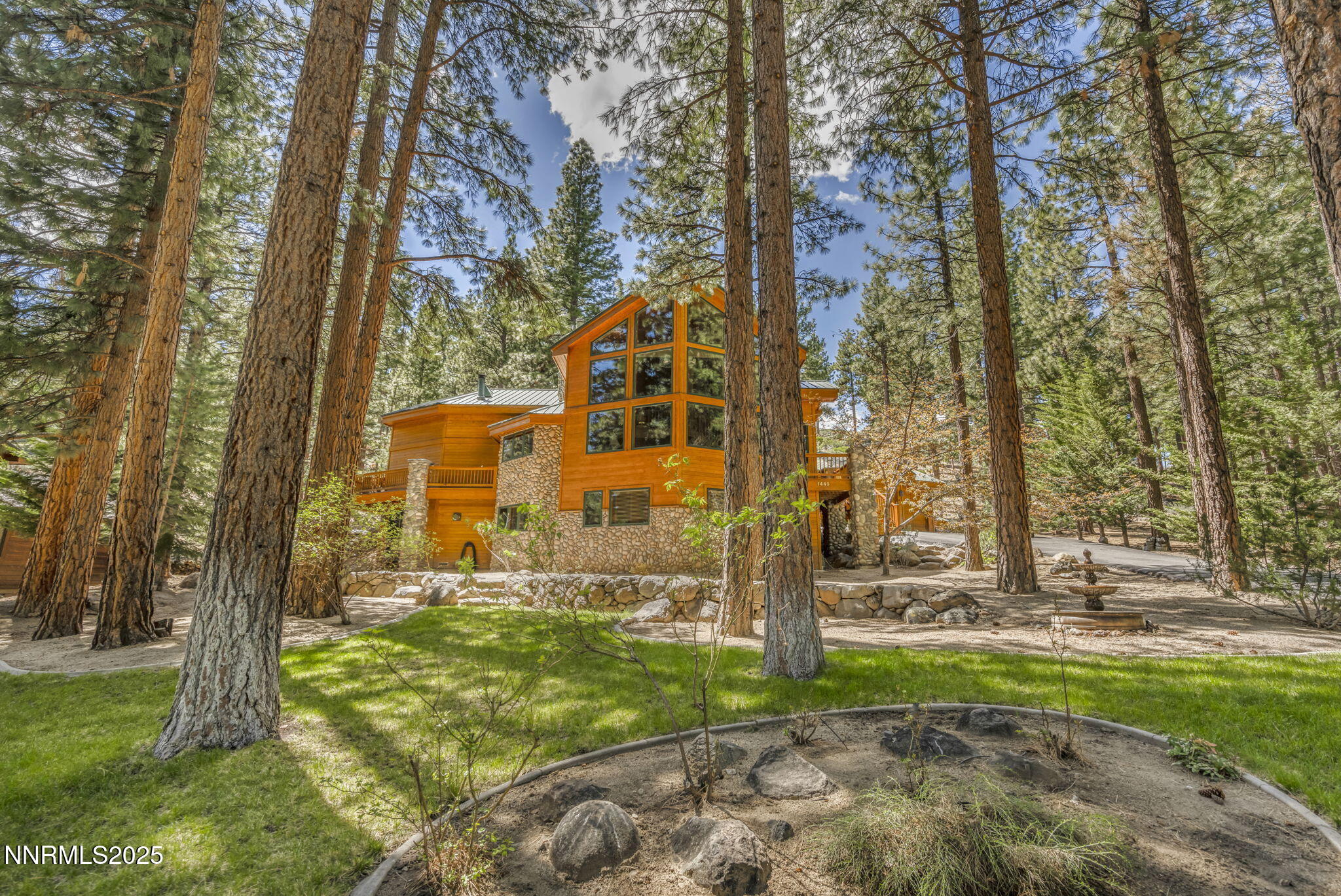 1445 Austrian Pine Road Property Photo 4