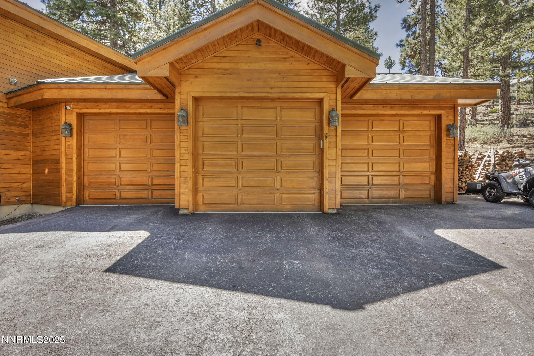 1445 Austrian Pine Road Property Photo 7