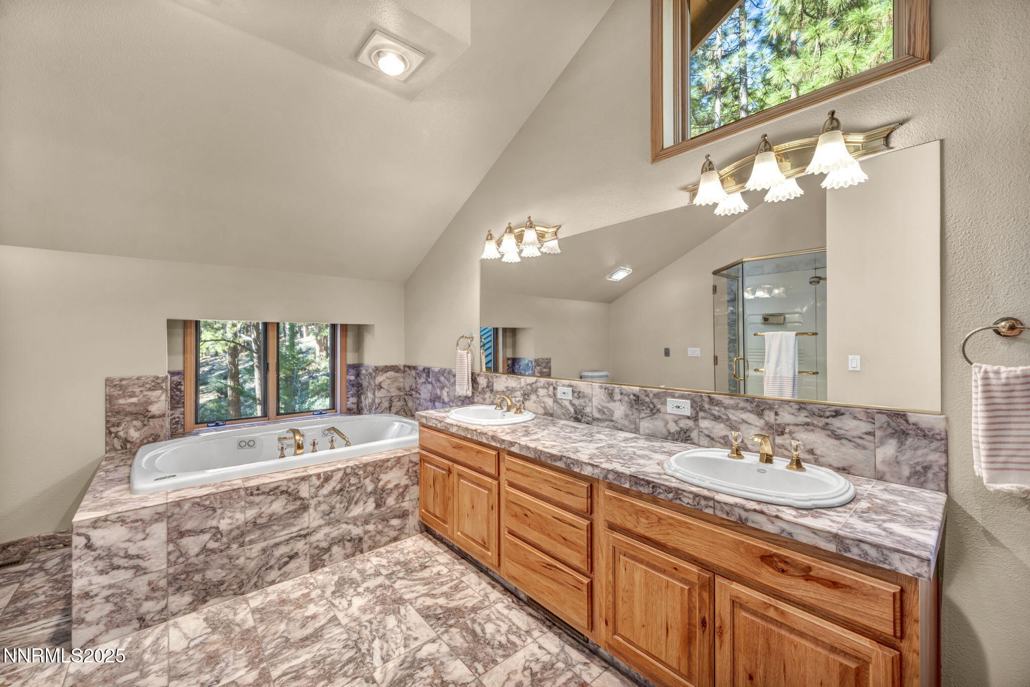1445 Austrian Pine Road Property Photo 27