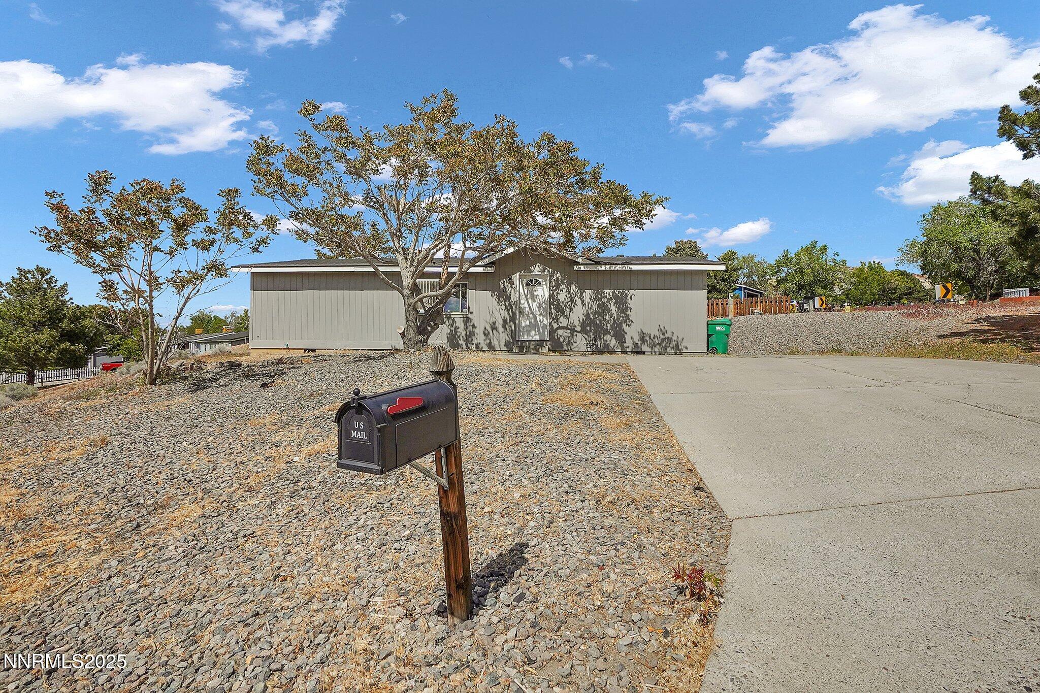 520 Wall Canyon Drive Property Photo 6