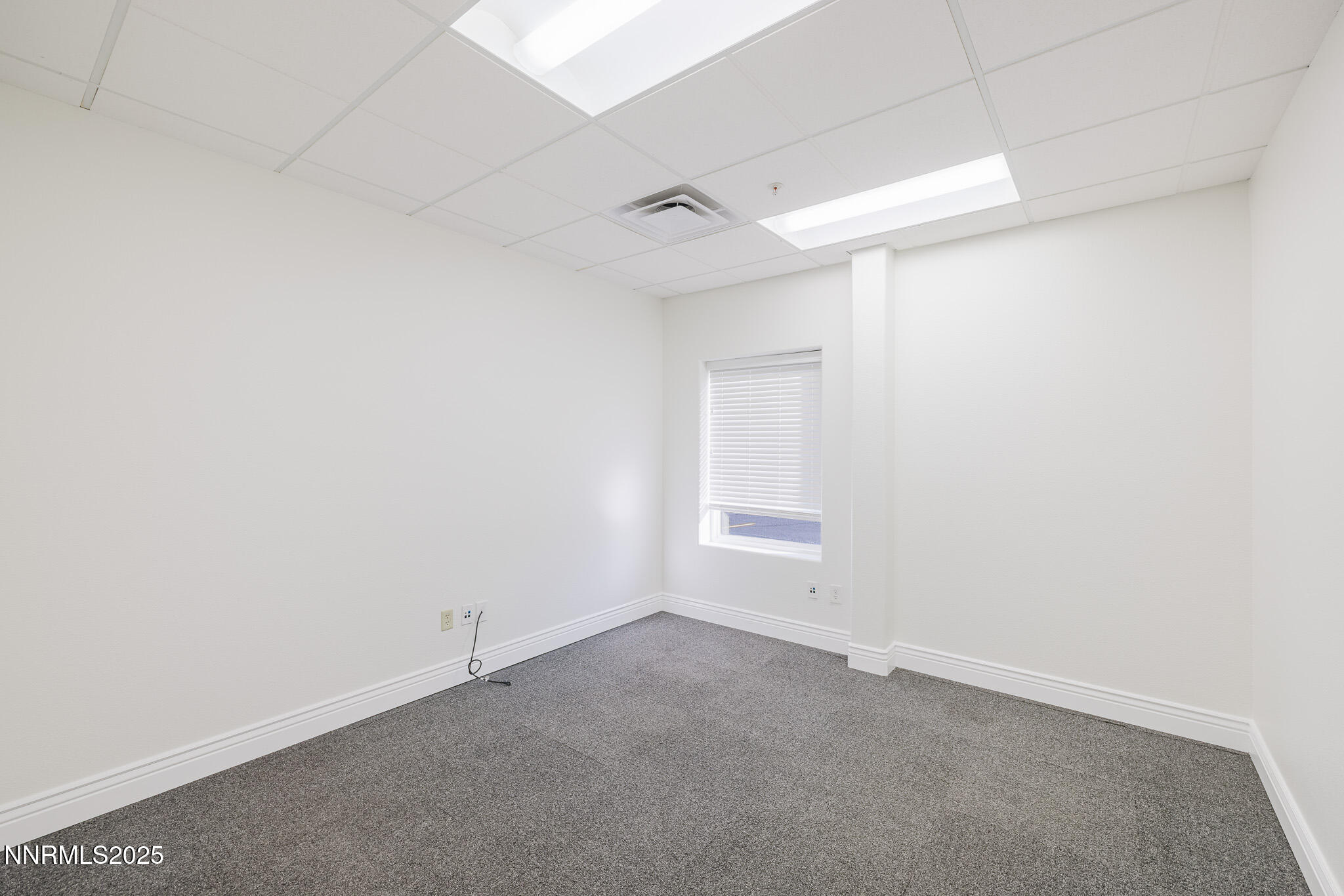 2575 Alta Vista Drive Property Photo 19