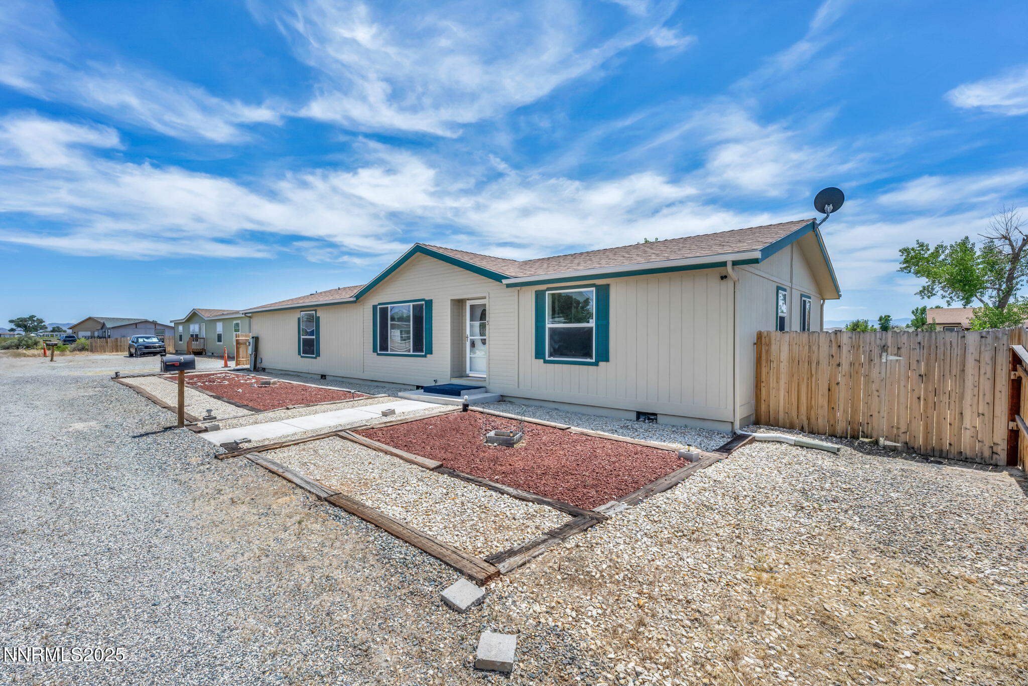 3 Smoke Tree Lane Property Photo 3