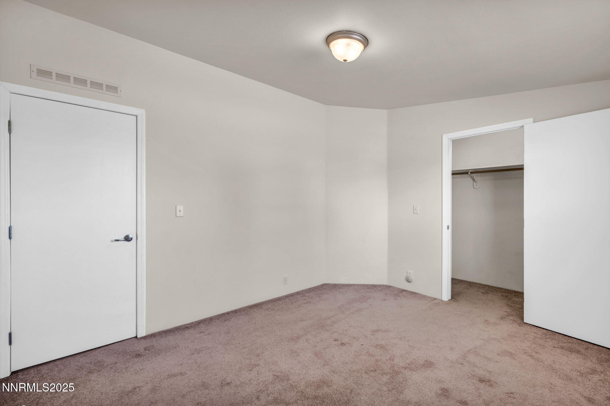 3 Smoke Tree Lane Property Photo 12