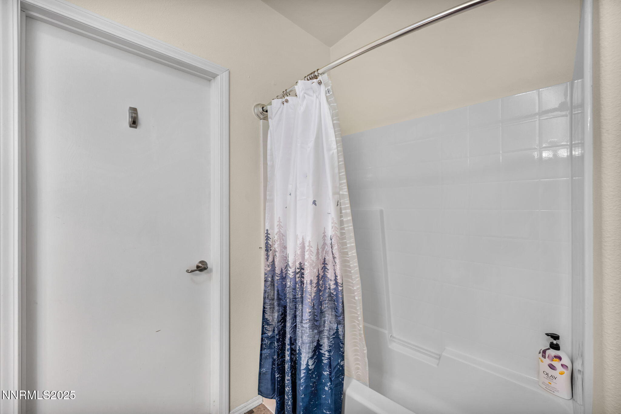 3 Smoke Tree Lane Property Photo 18