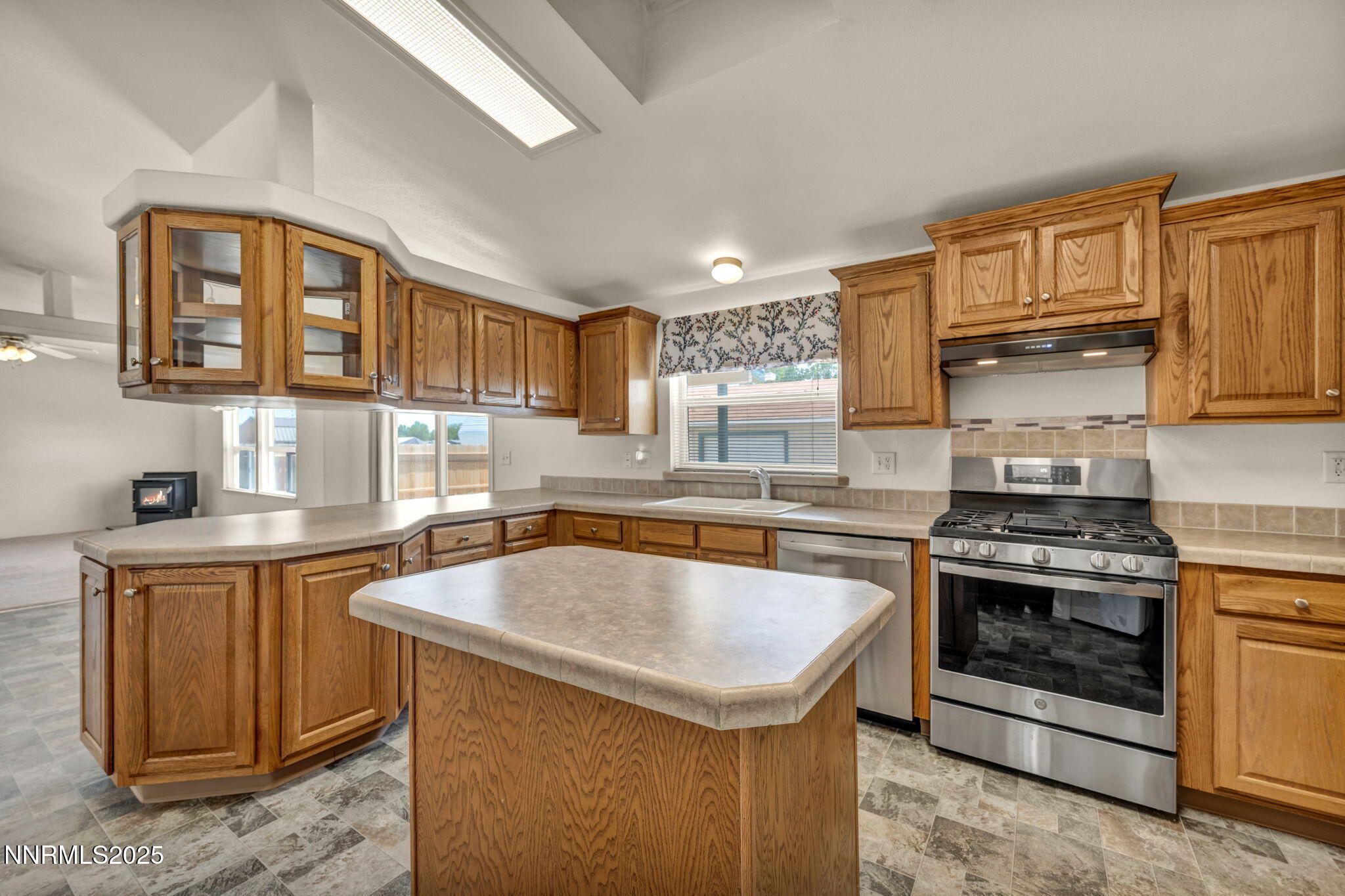 3 Smoke Tree Lane Property Photo 22