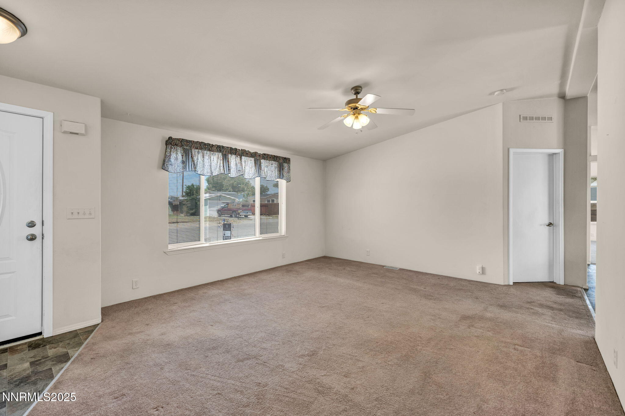 3 Smoke Tree Lane Property Photo 31