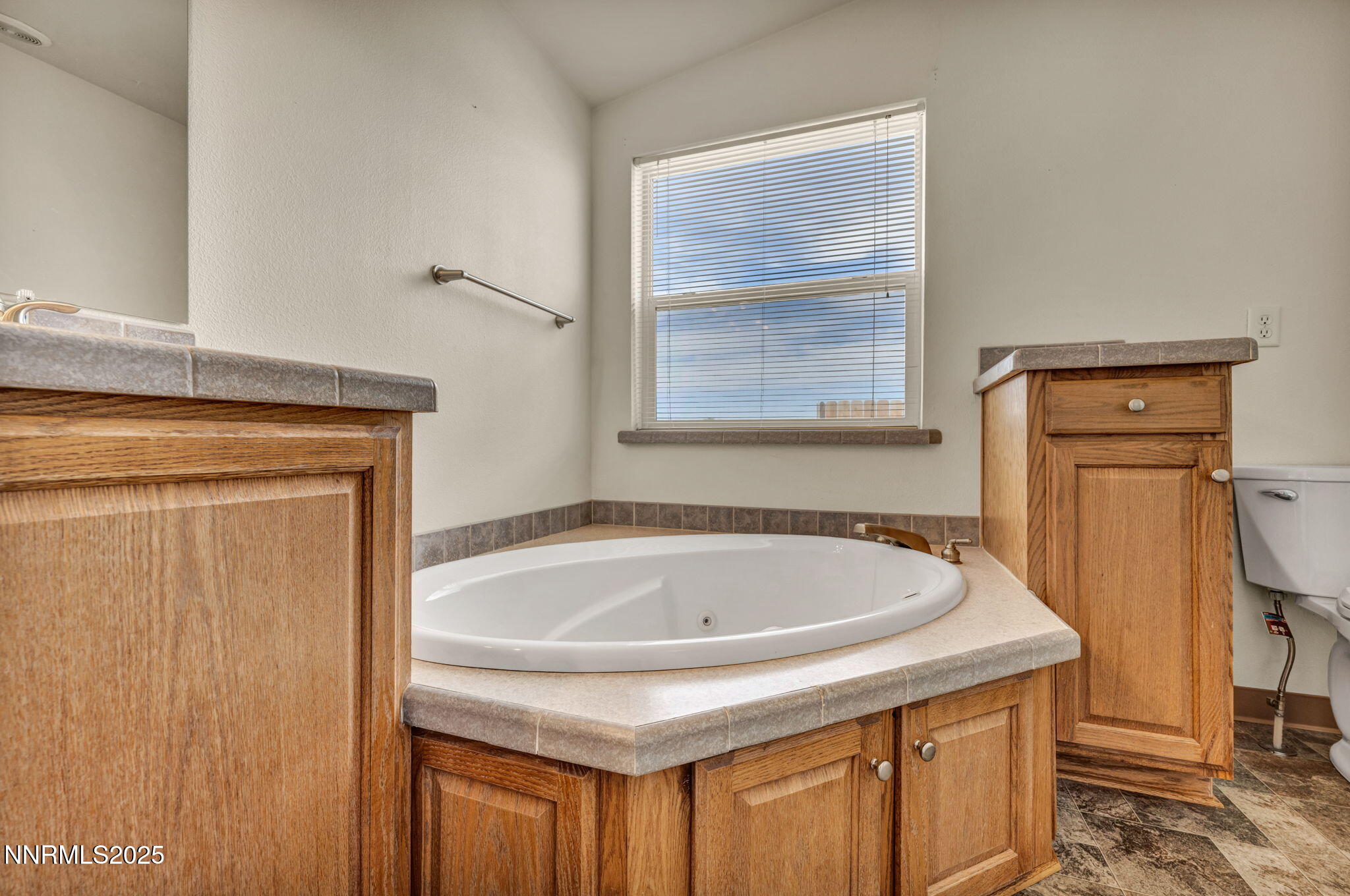 3 Smoke Tree Lane Property Photo 39