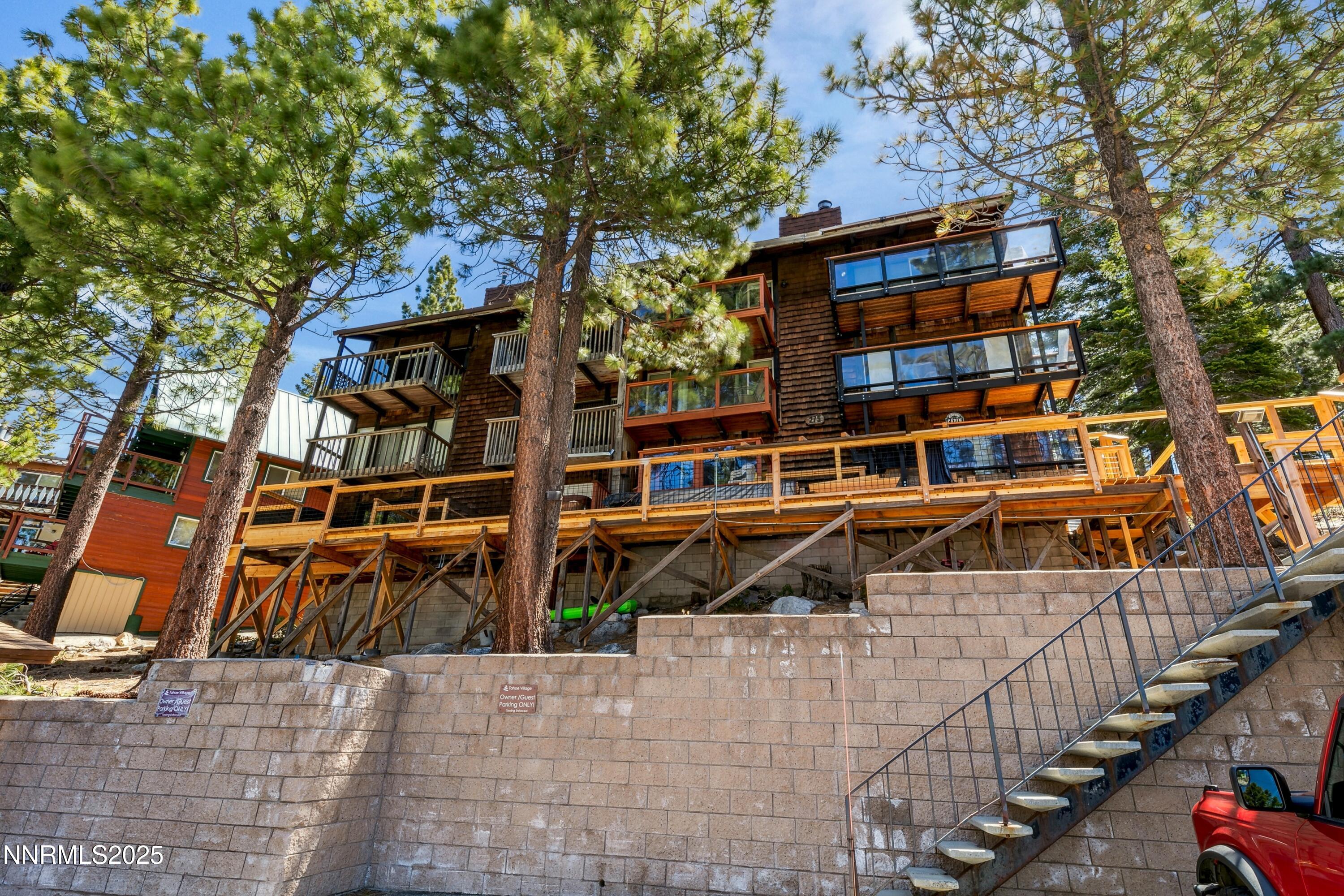 275 Tramway Drive Property Photo 1