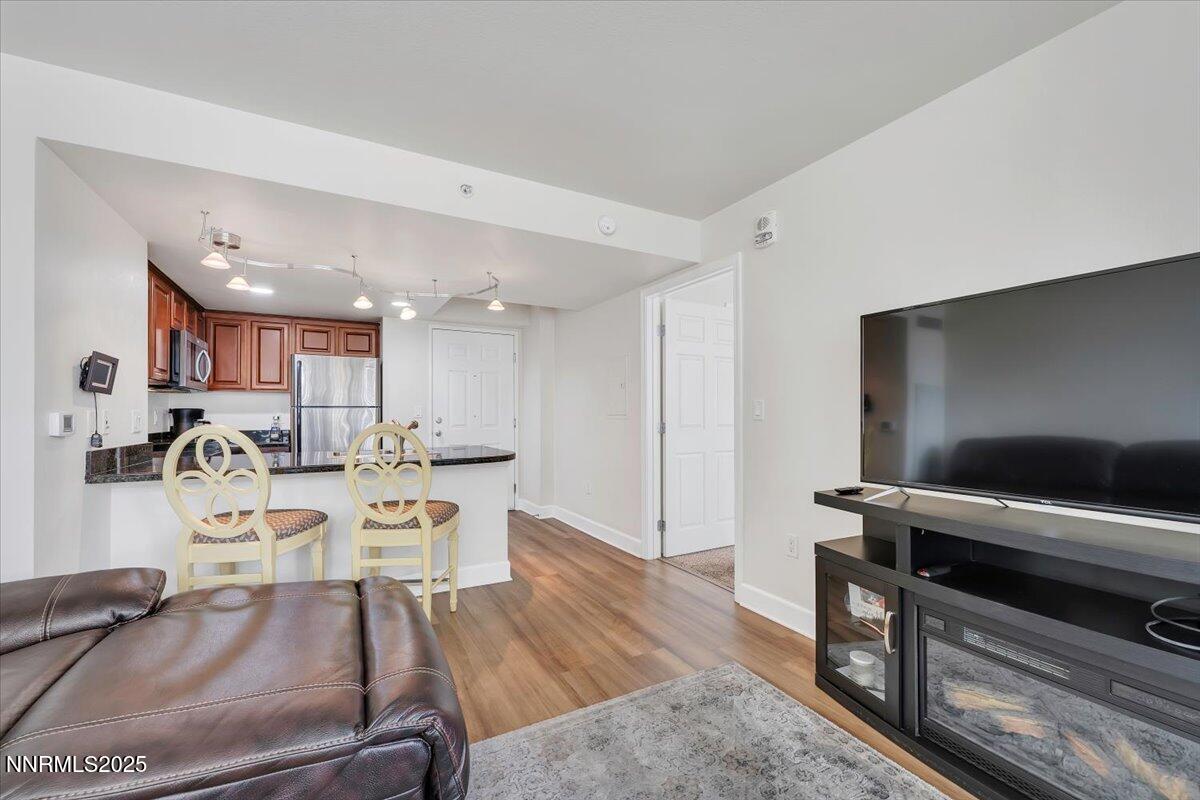 450 N Arlington Avenue Property Photo 9