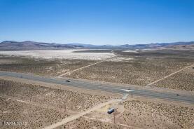 7975 Break-a-heart Road Property Photo 4