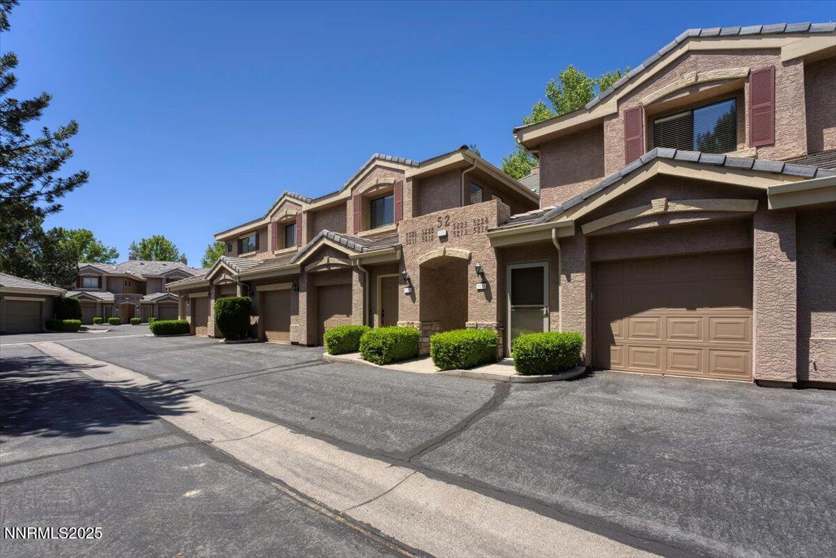 900 S Meadows Parkway Property Photo 3