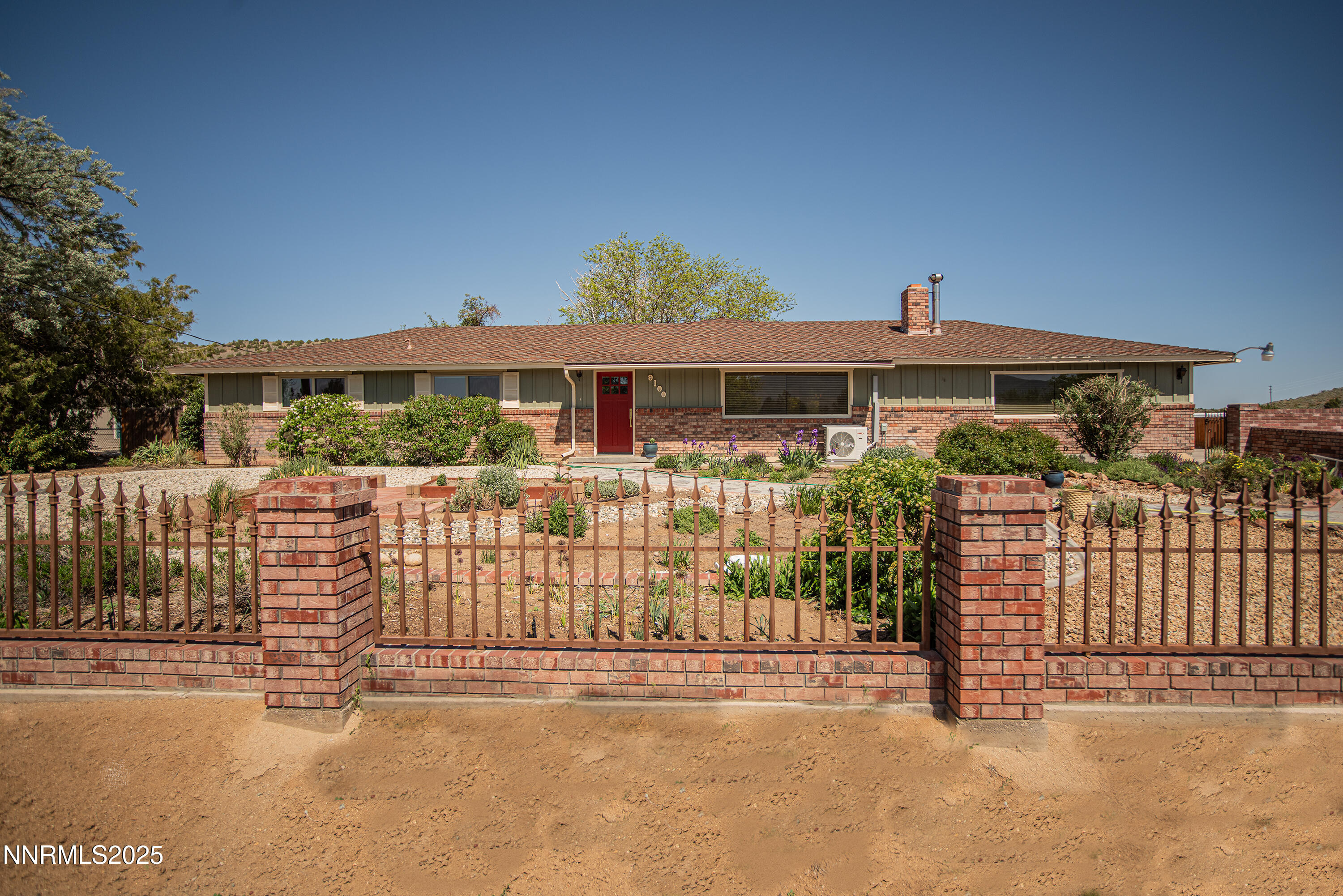 9100 Wigwam Way Property Photo 1