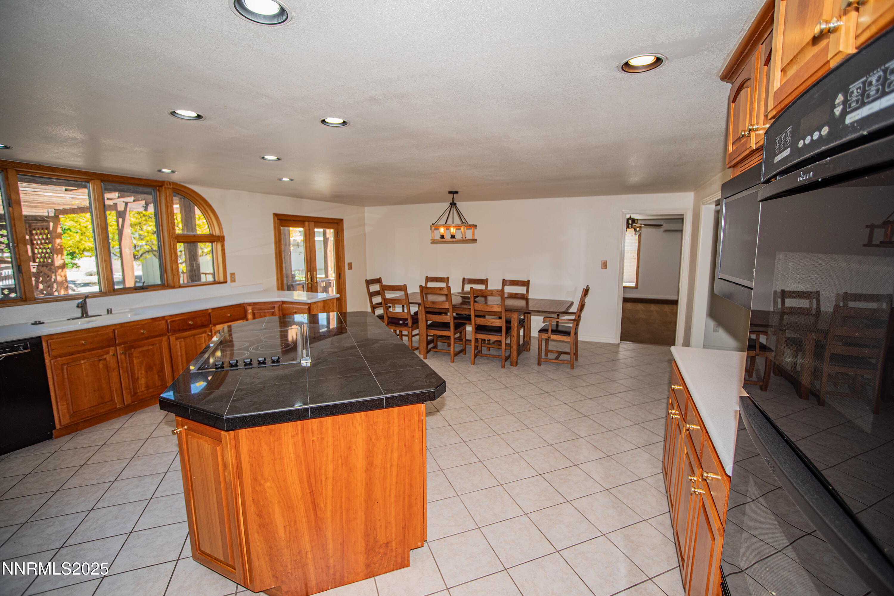 9100 Wigwam Way Property Photo 19