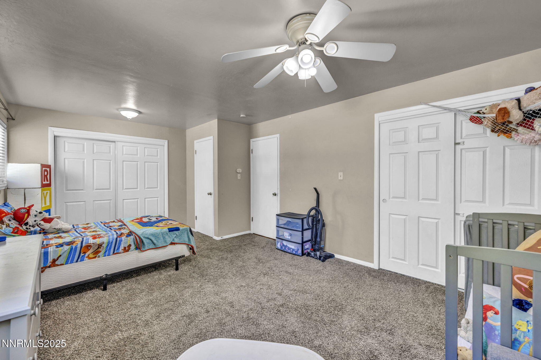 218 Albany Avenue Property Photo 25