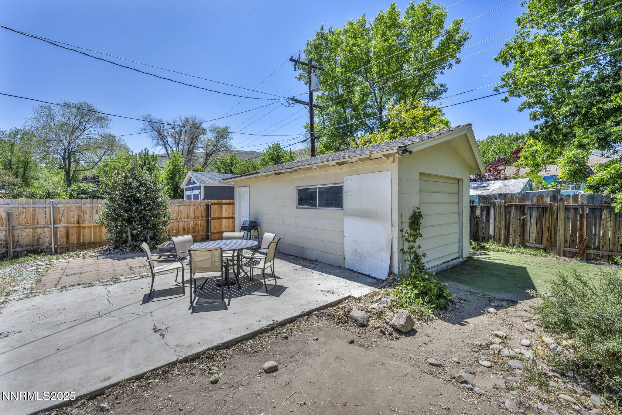 218 Albany Avenue Property Photo 30