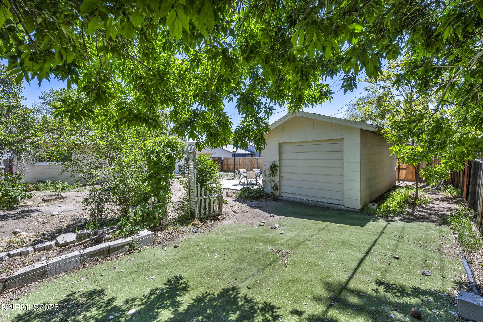 218 Albany Avenue Property Photo 35