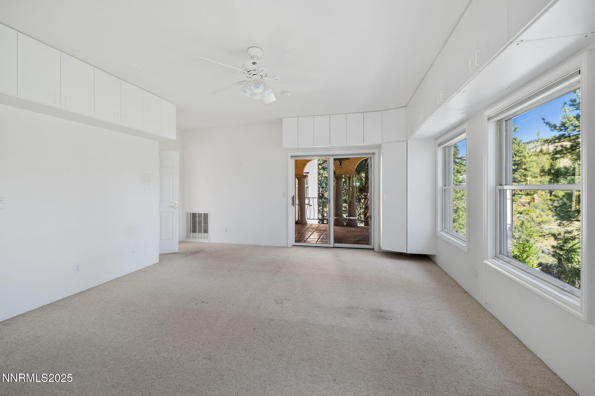 390 Sylvan Court Property Photo 53