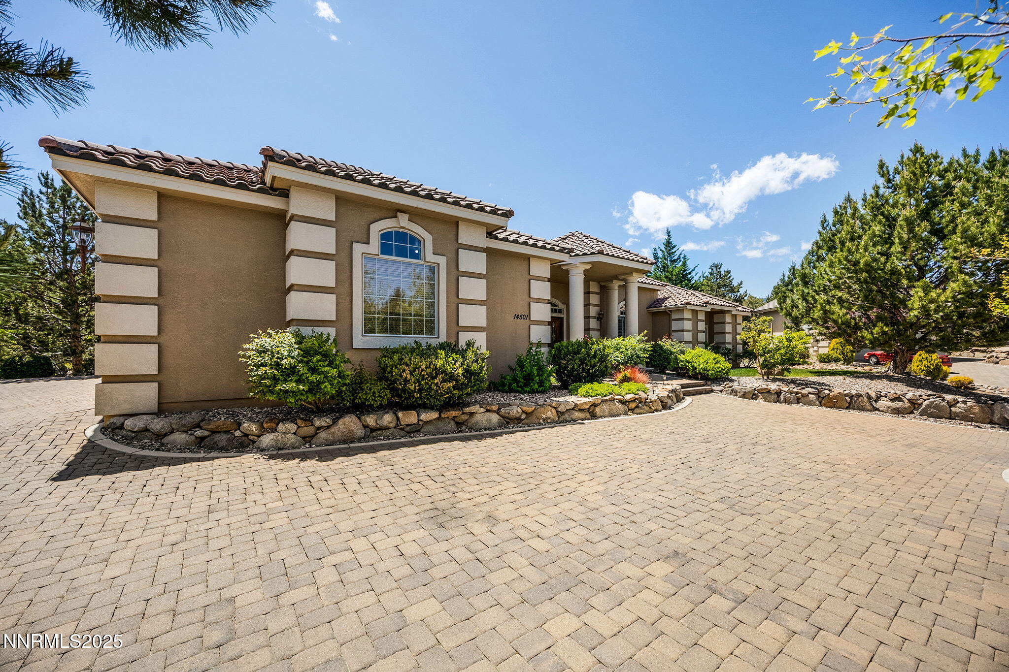 14501 Quail Rock Court Property Photo 5