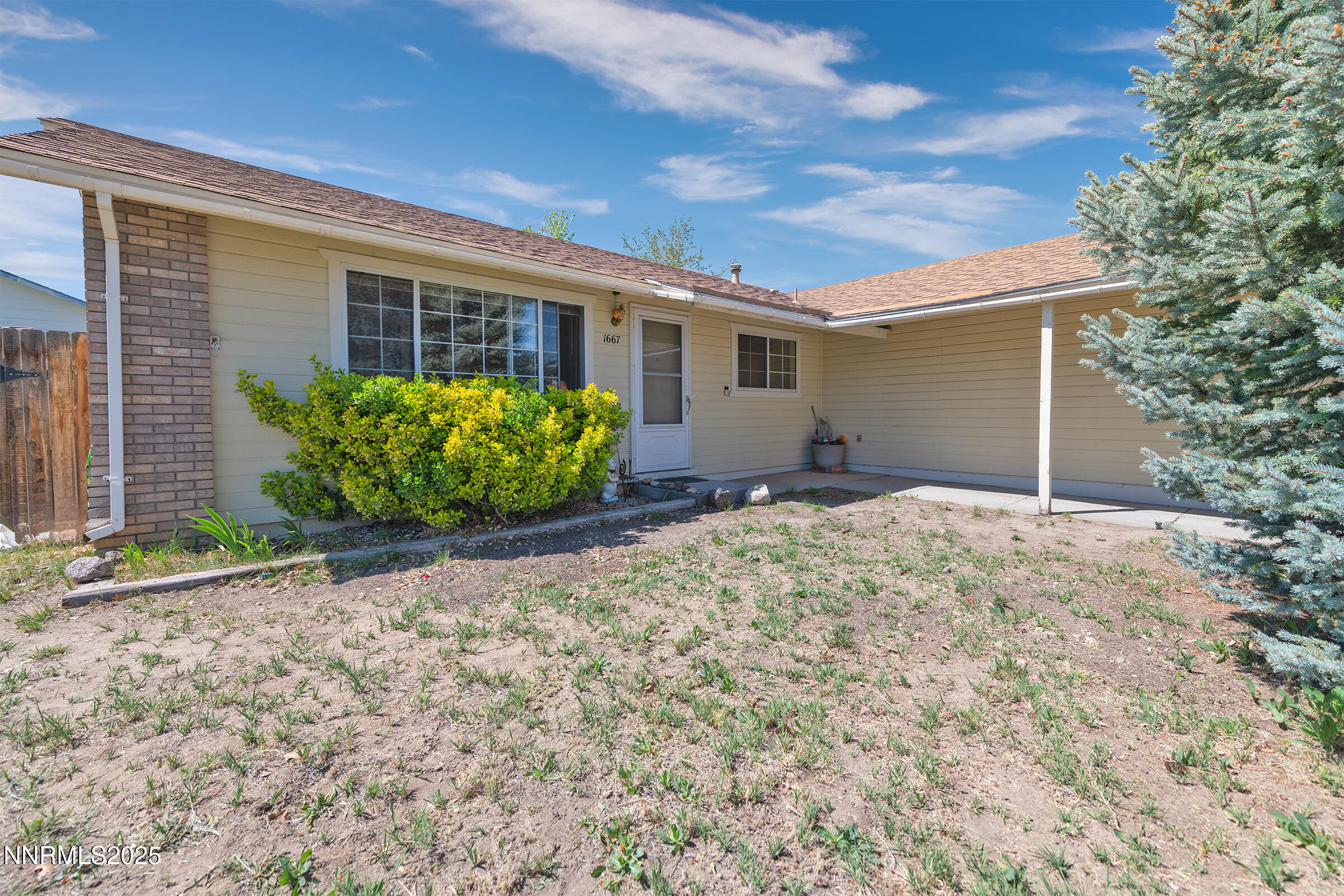 1667 Spooner Drive Property Photo 2
