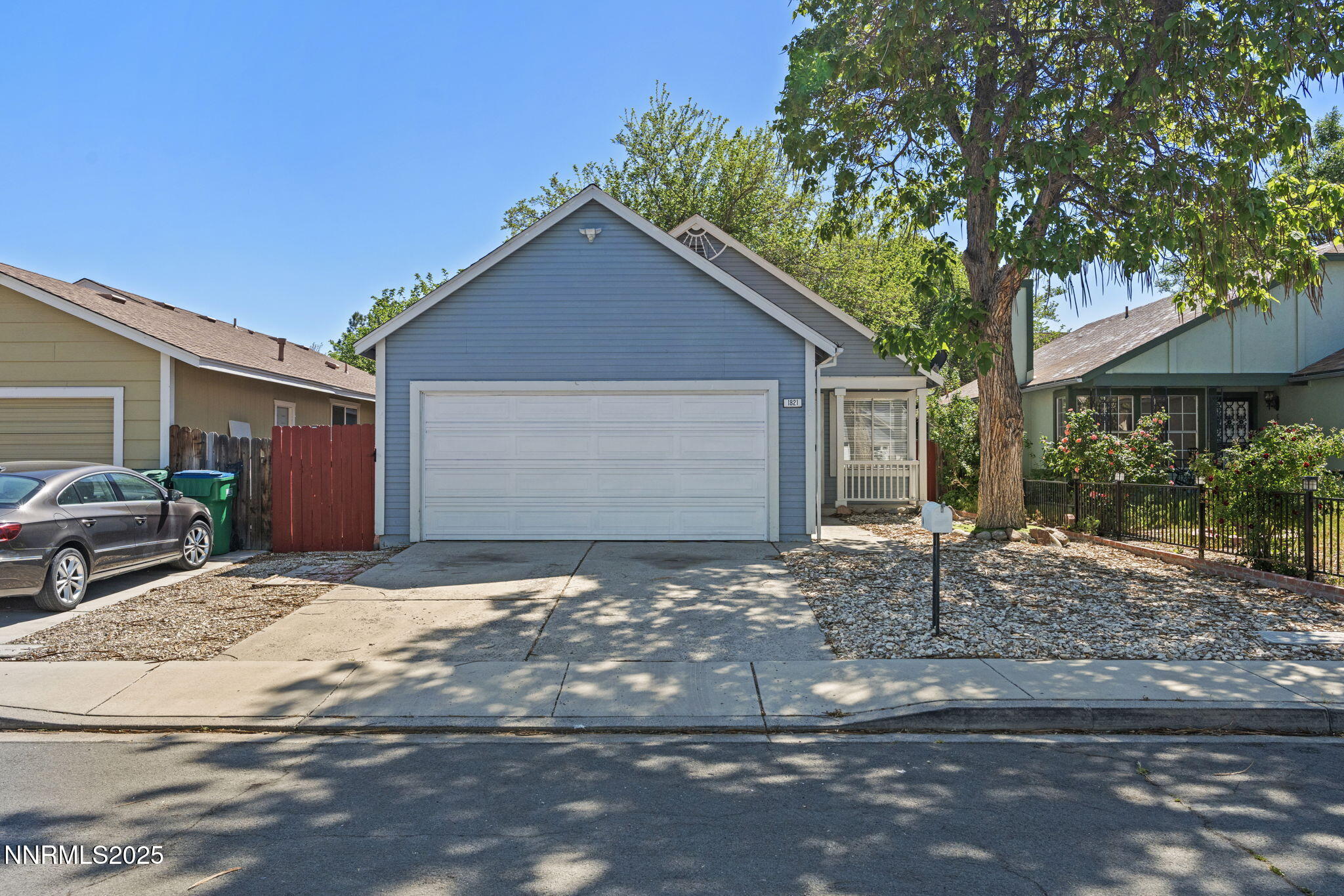 1821 Fargo Way Property Photo 1