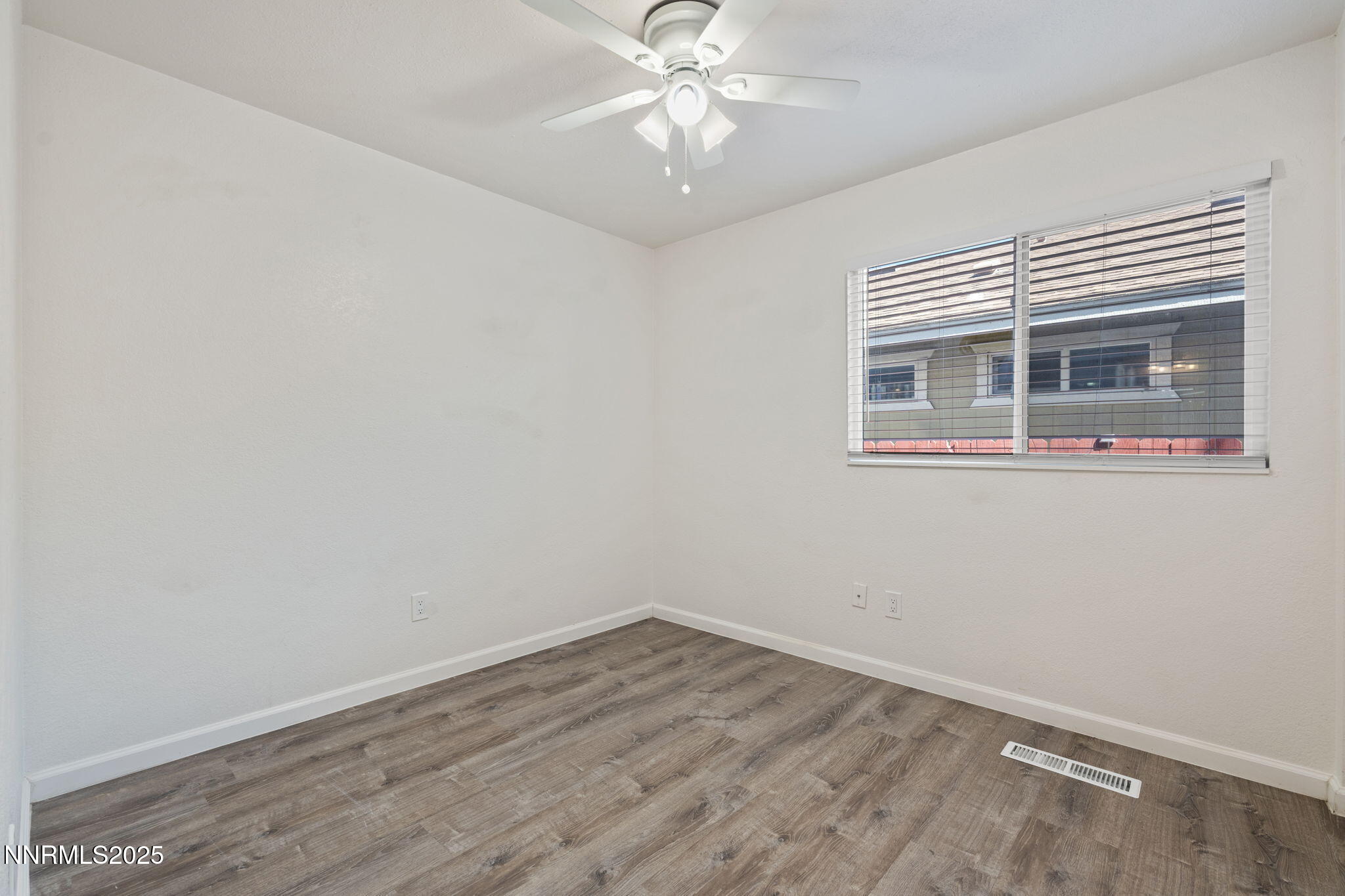 1821 Fargo Way Property Photo 20