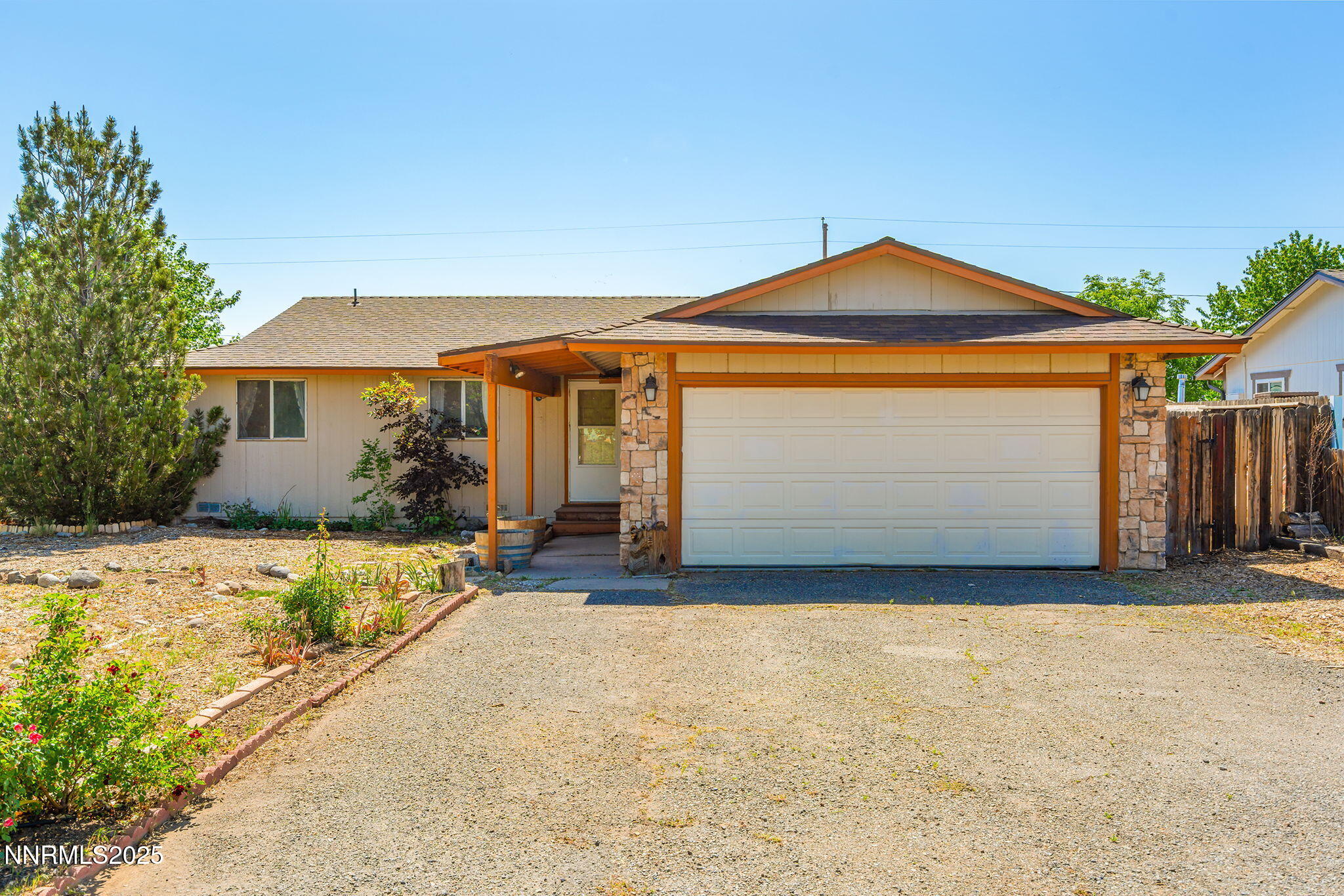 12 S Patterson Place