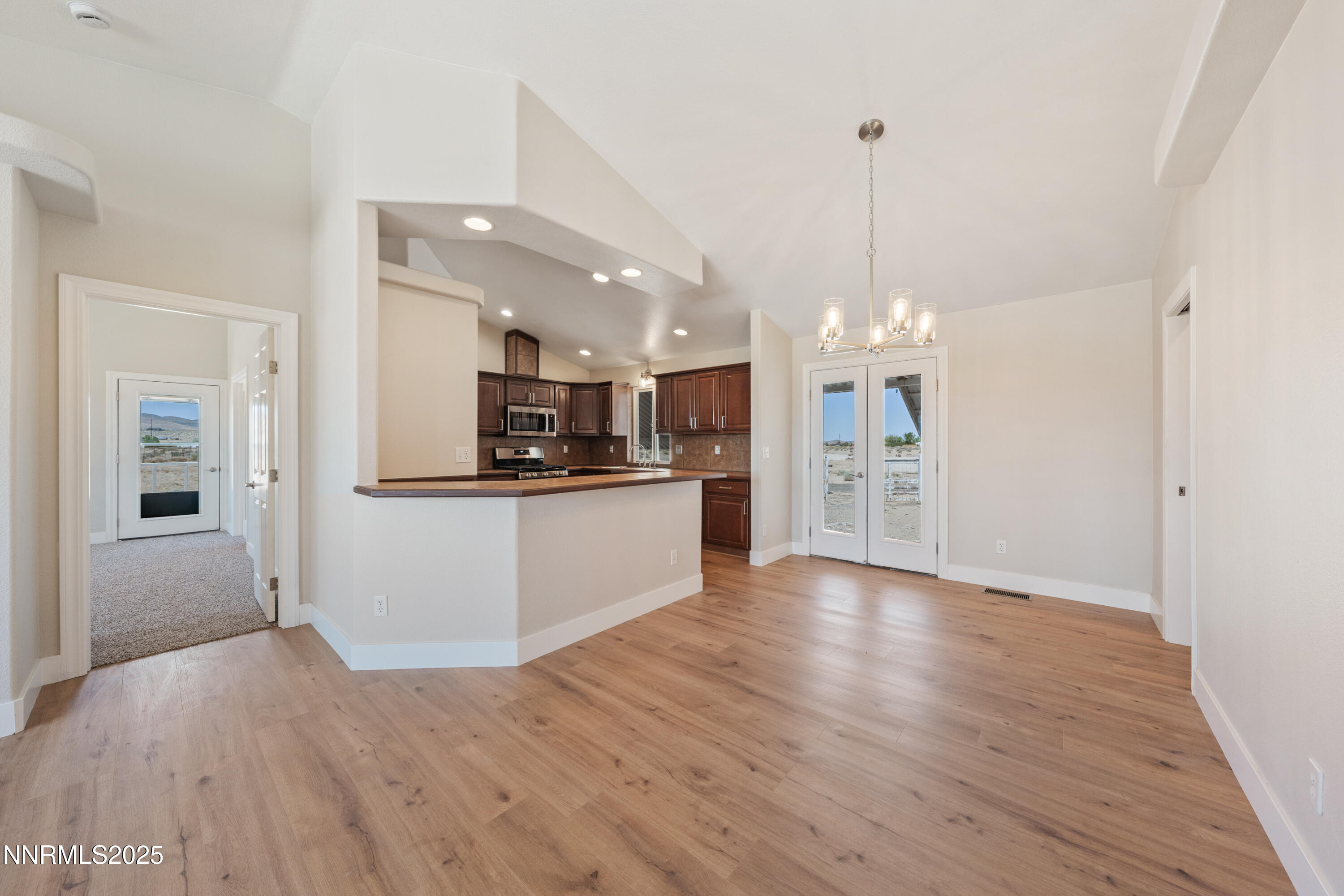 1260 Badger Street Property Photo 12