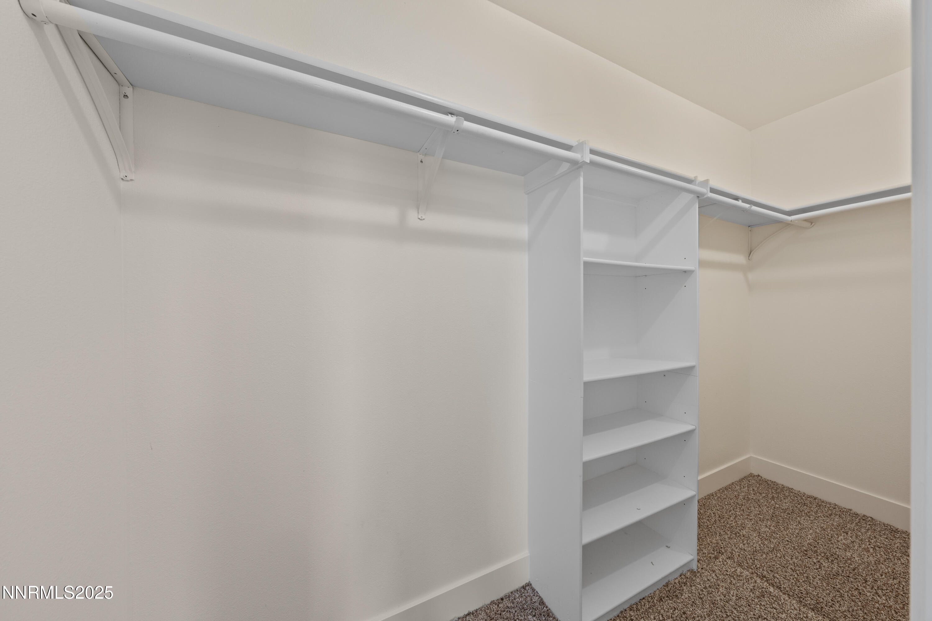 1260 Badger Street Property Photo 21