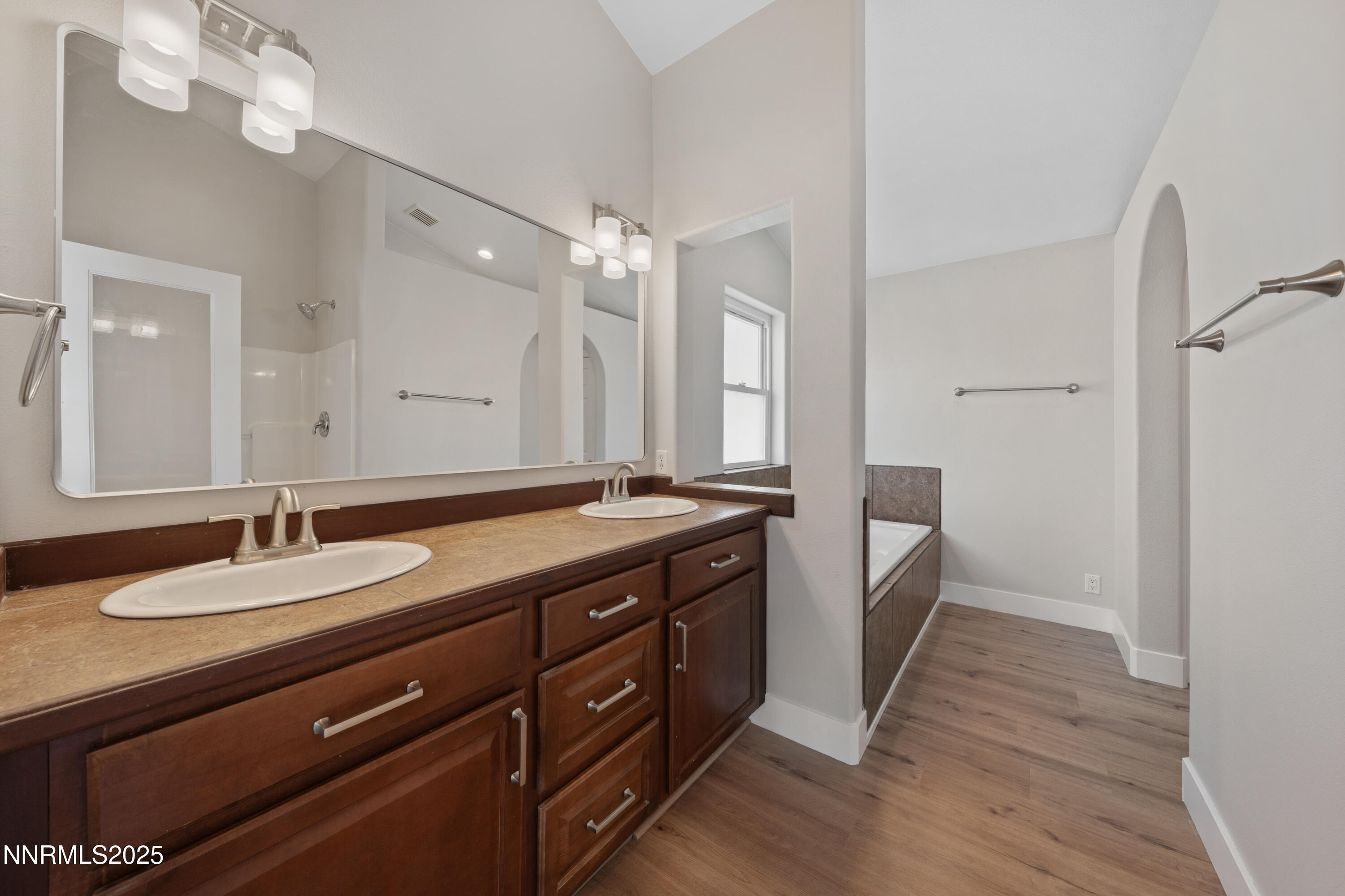 1260 Badger Street Property Photo 22