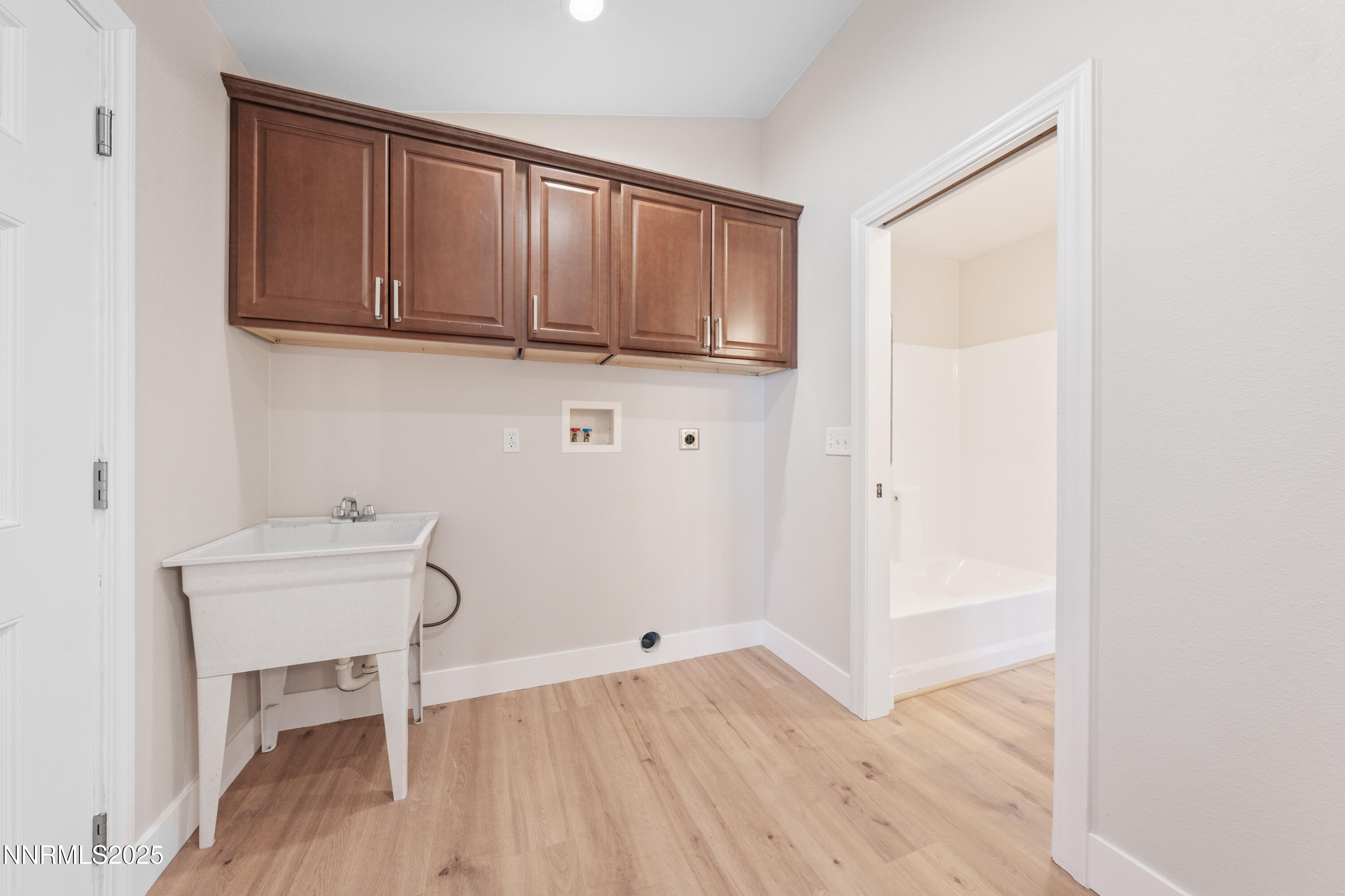 1260 Badger Street Property Photo 29