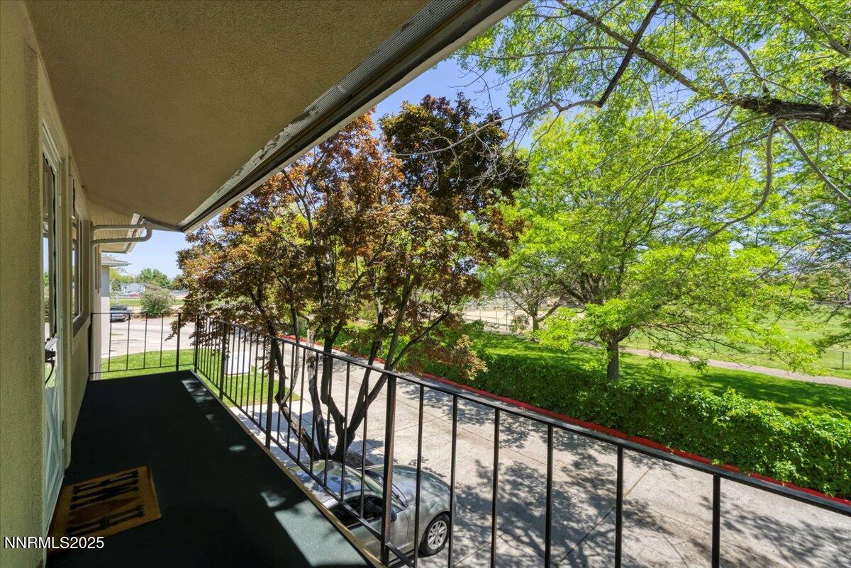 5030 Tahiti Way Property Photo 5