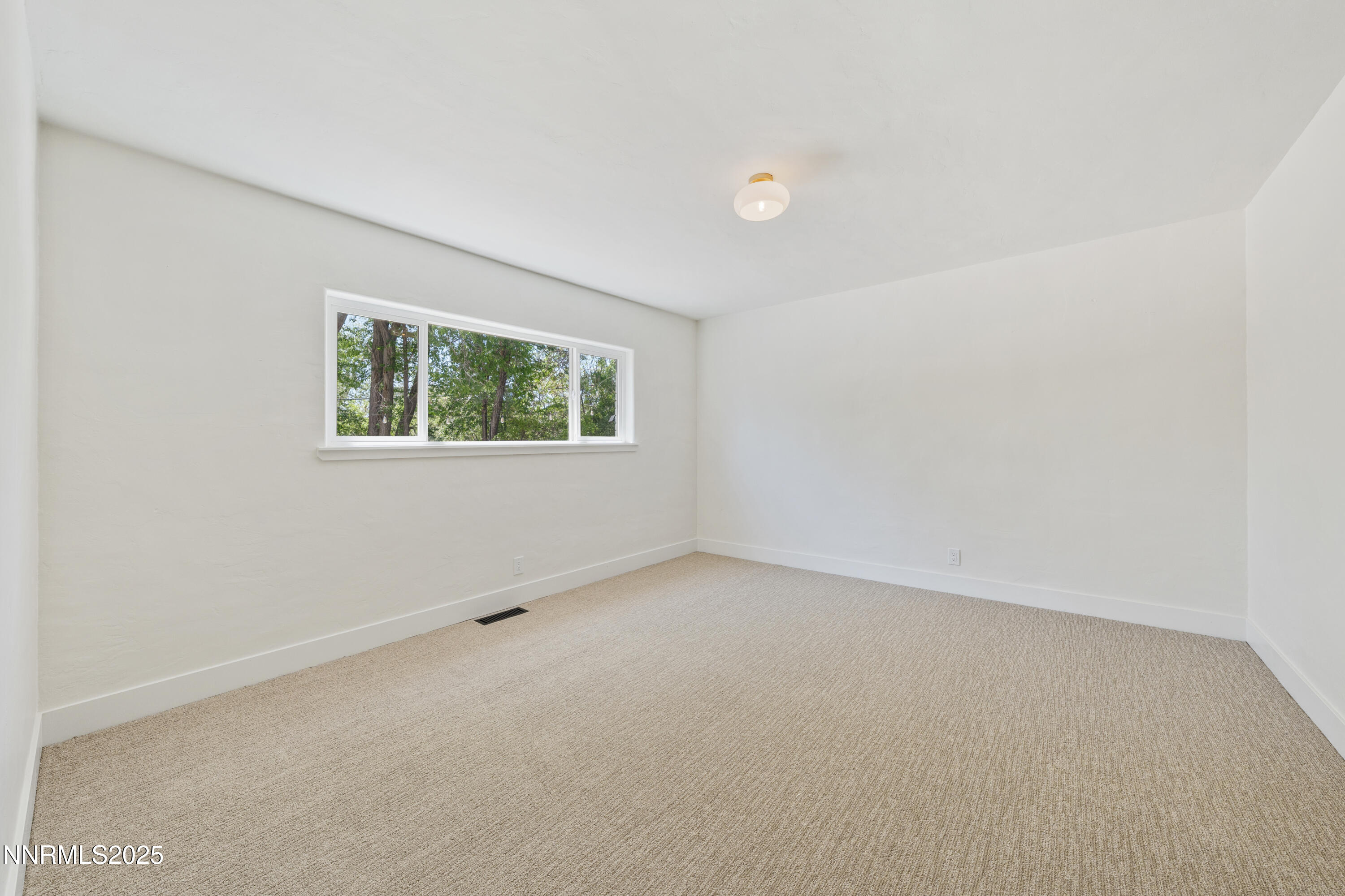 2303 Homestead Place Property Photo 33