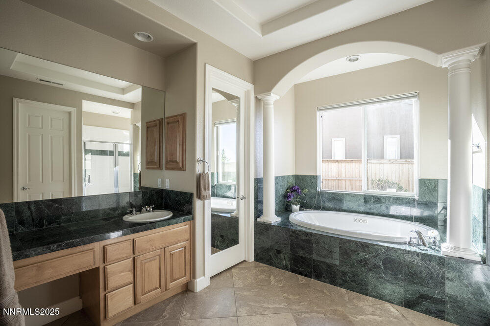 10168 Via Fiori Property Photo 16