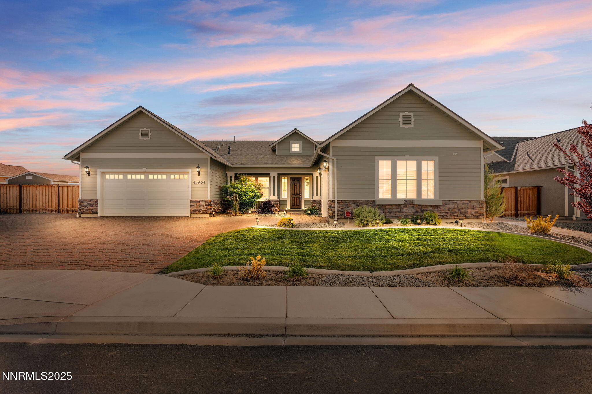 11621 Desert Shadow Drive Property Photo 1
