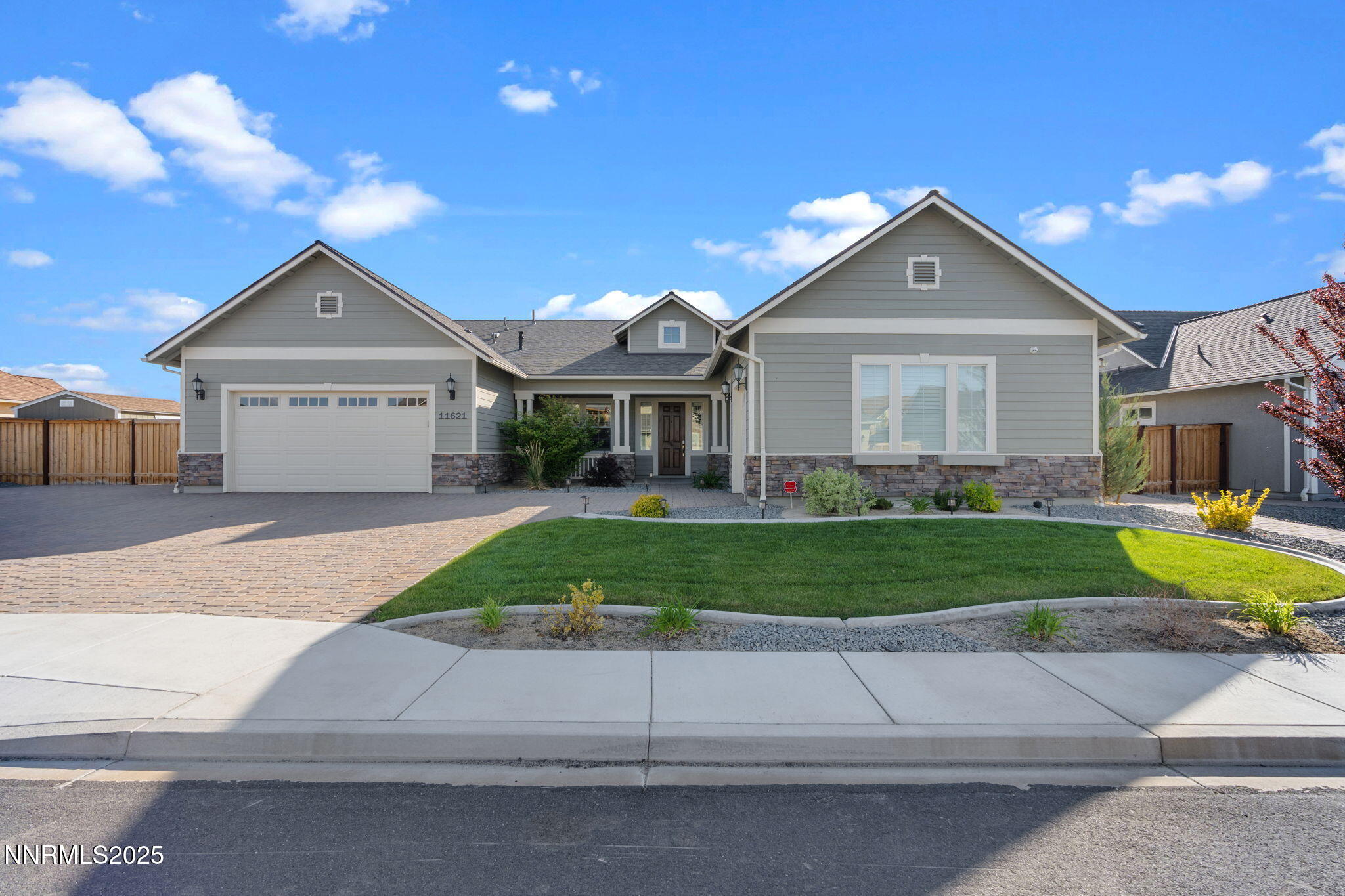 11621 Desert Shadow Drive Property Photo 4