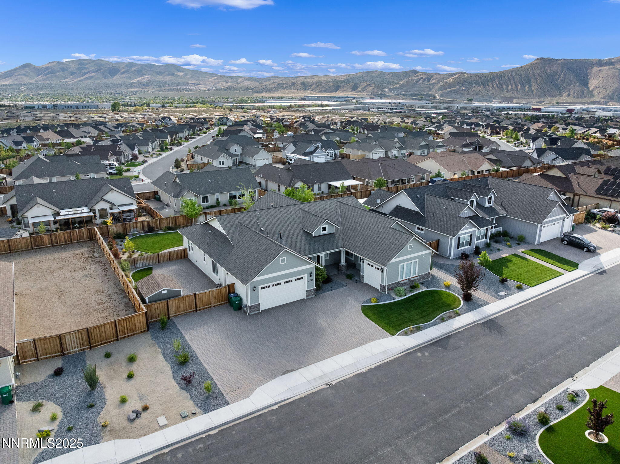 11621 Desert Shadow Drive Property Photo 10