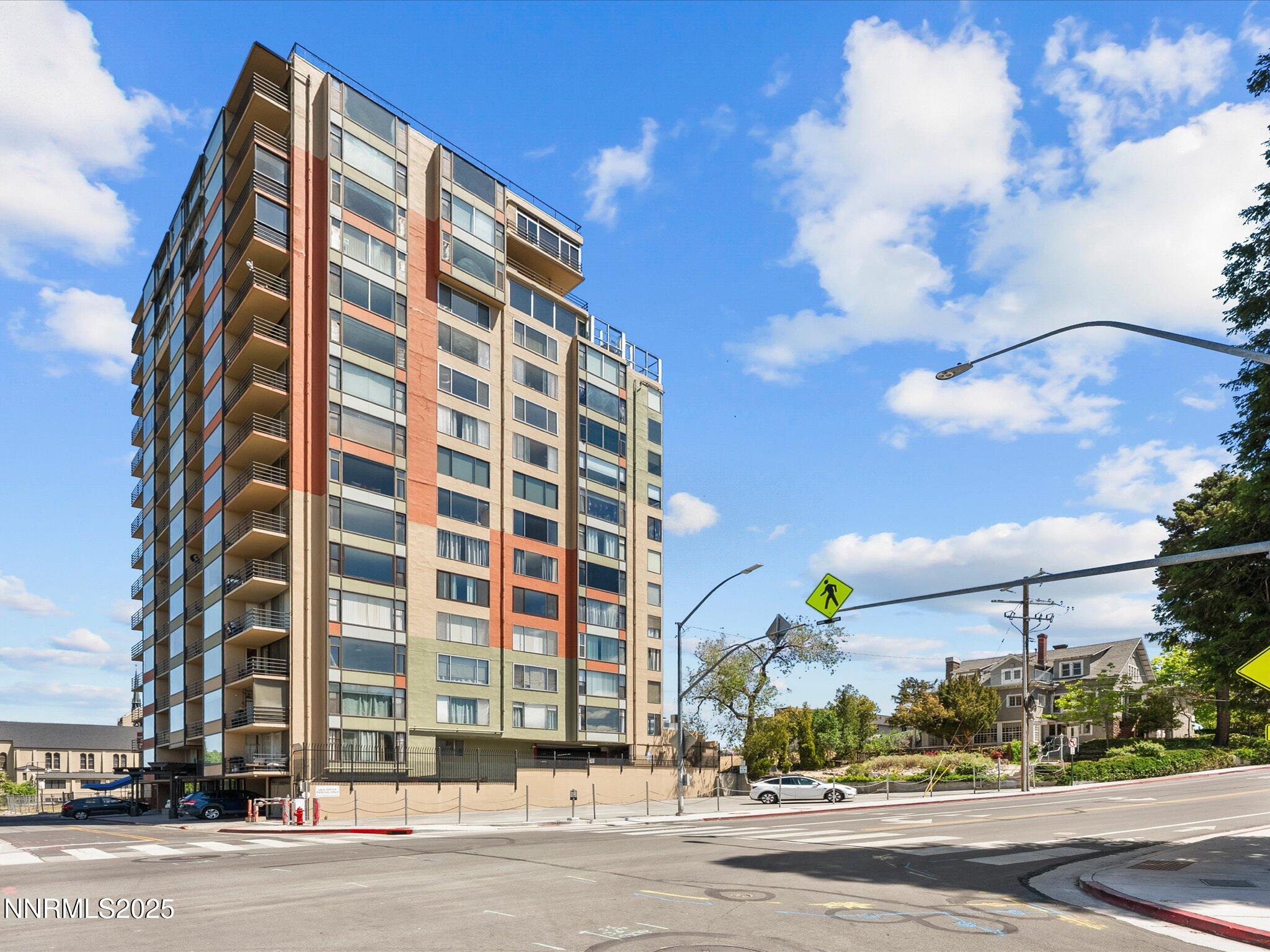 280 Island Avenue Property Photo 1