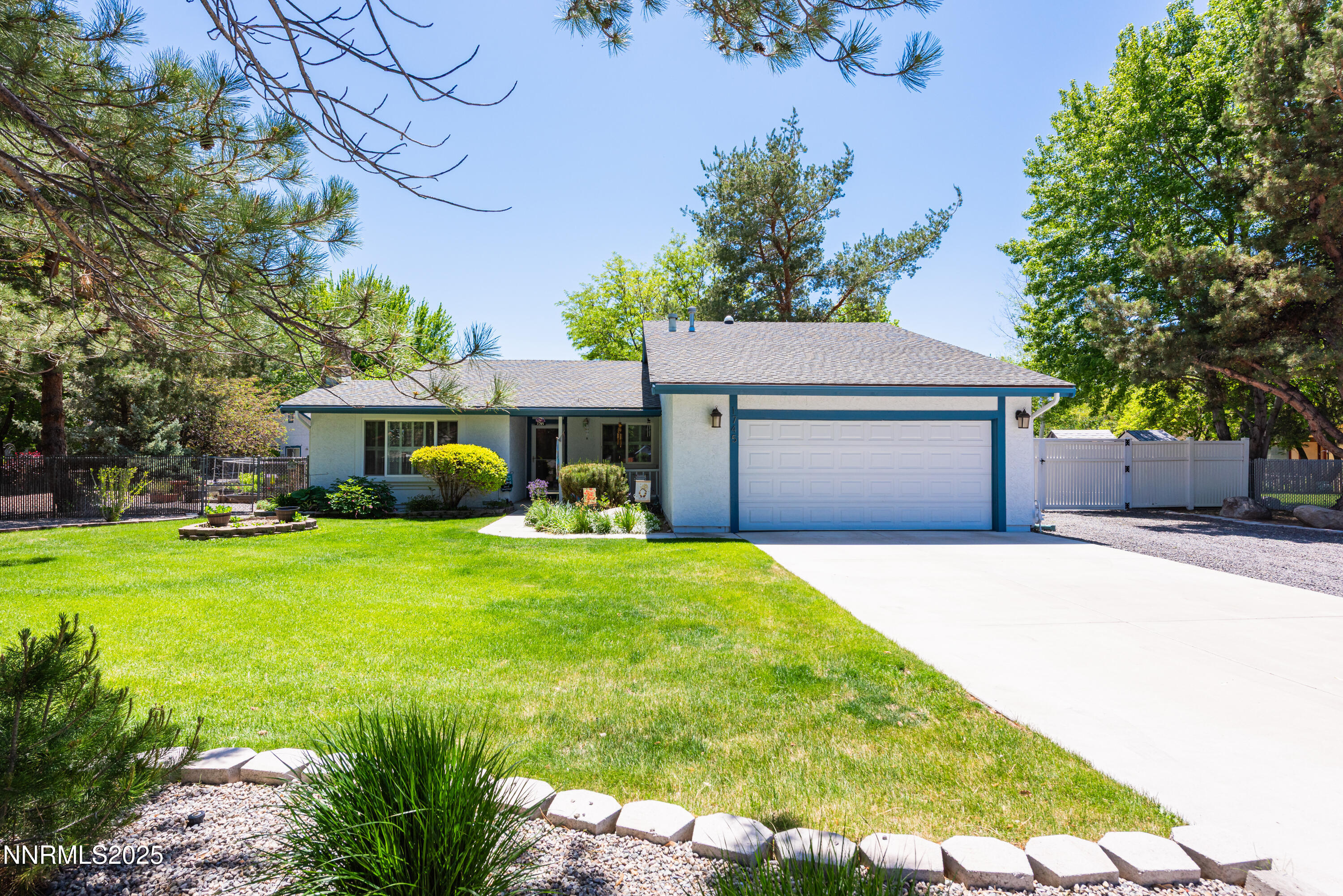 1745 Fir Tree Circle Property Photo 1