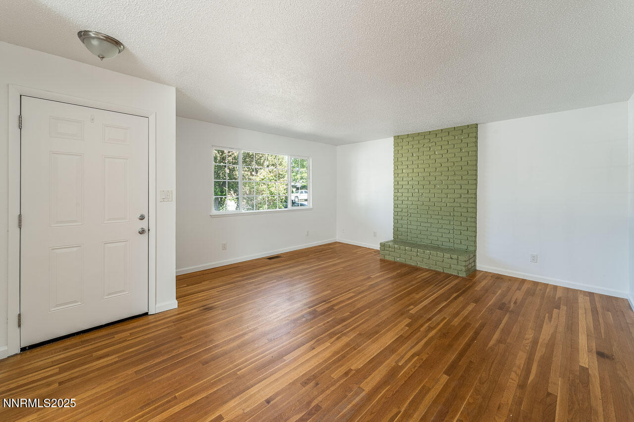 201 N Carson Meadow Drive Property Photo 7