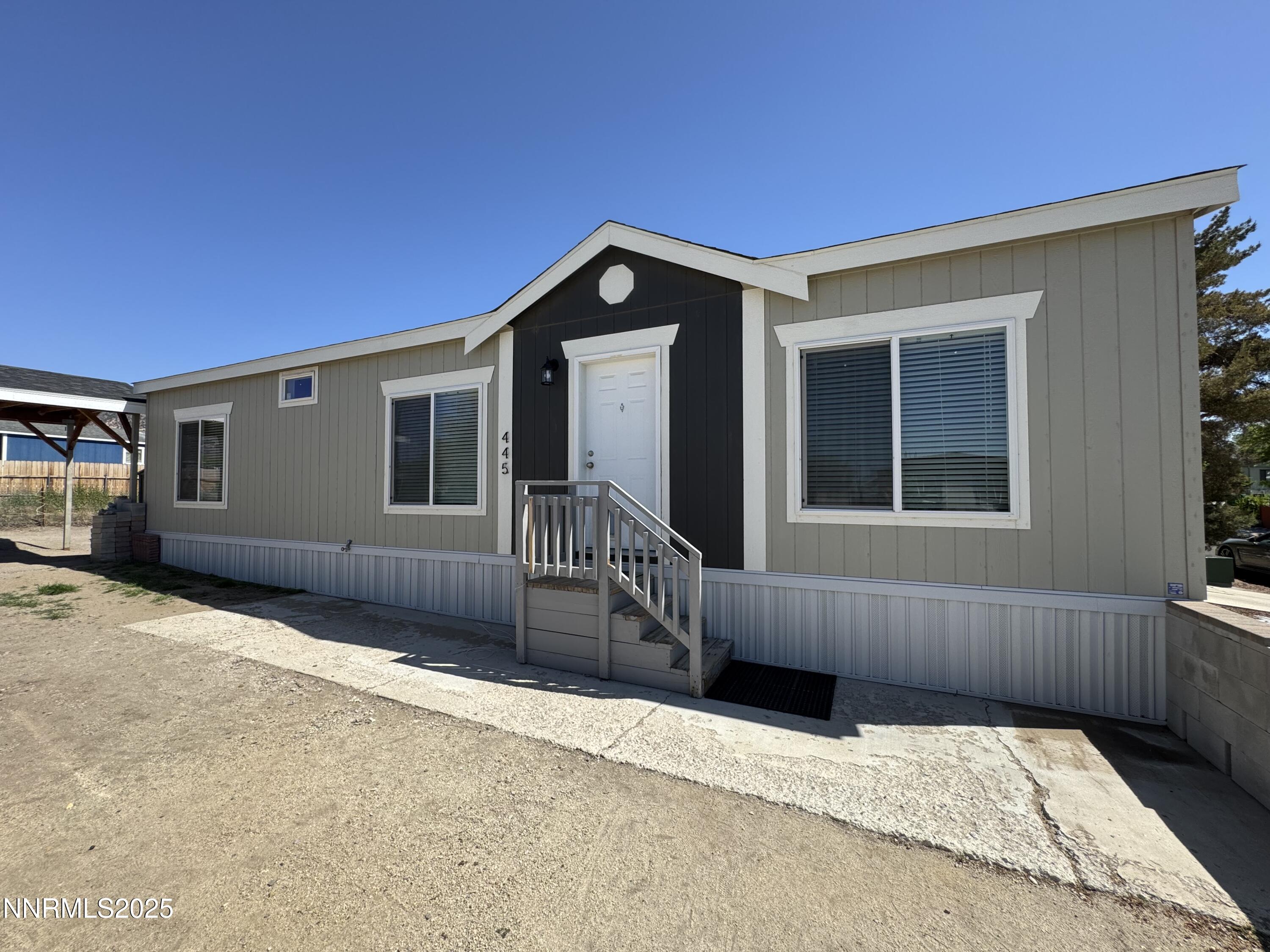 445 Mira Street Property Photo 1